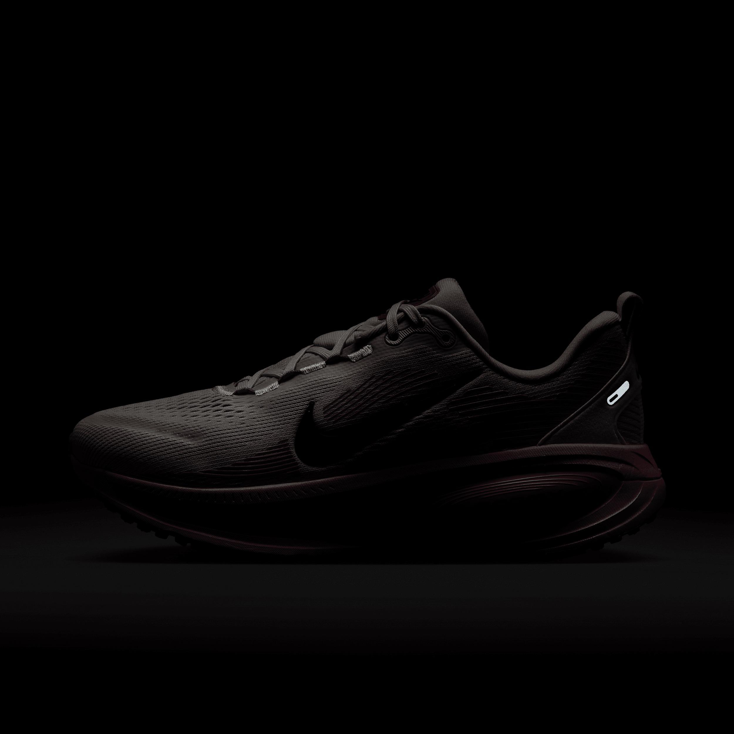 Nike Women's Vomero 18 Road Running Shoes Product Image