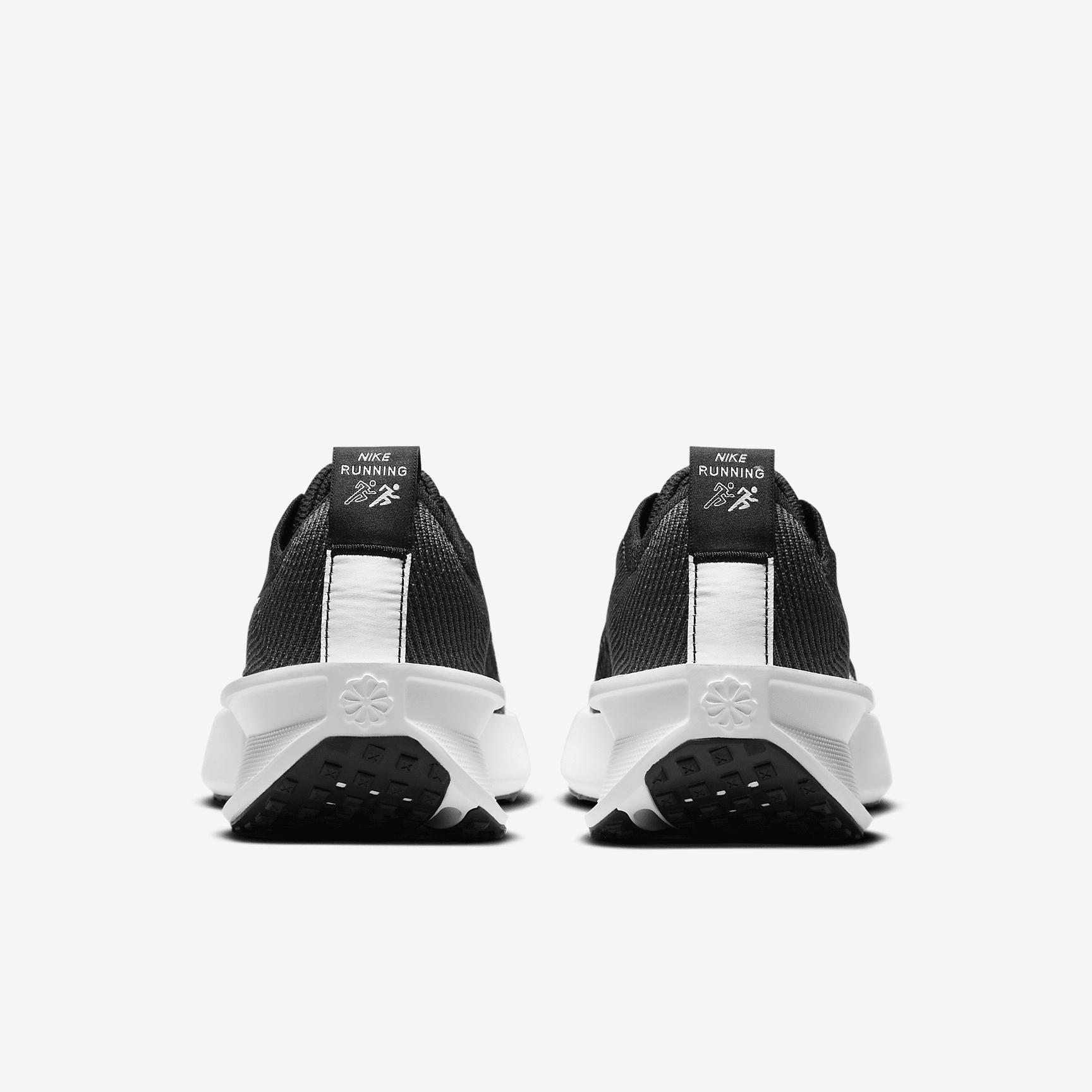 Nike Women's Interact Run Road Running Shoes Product Image