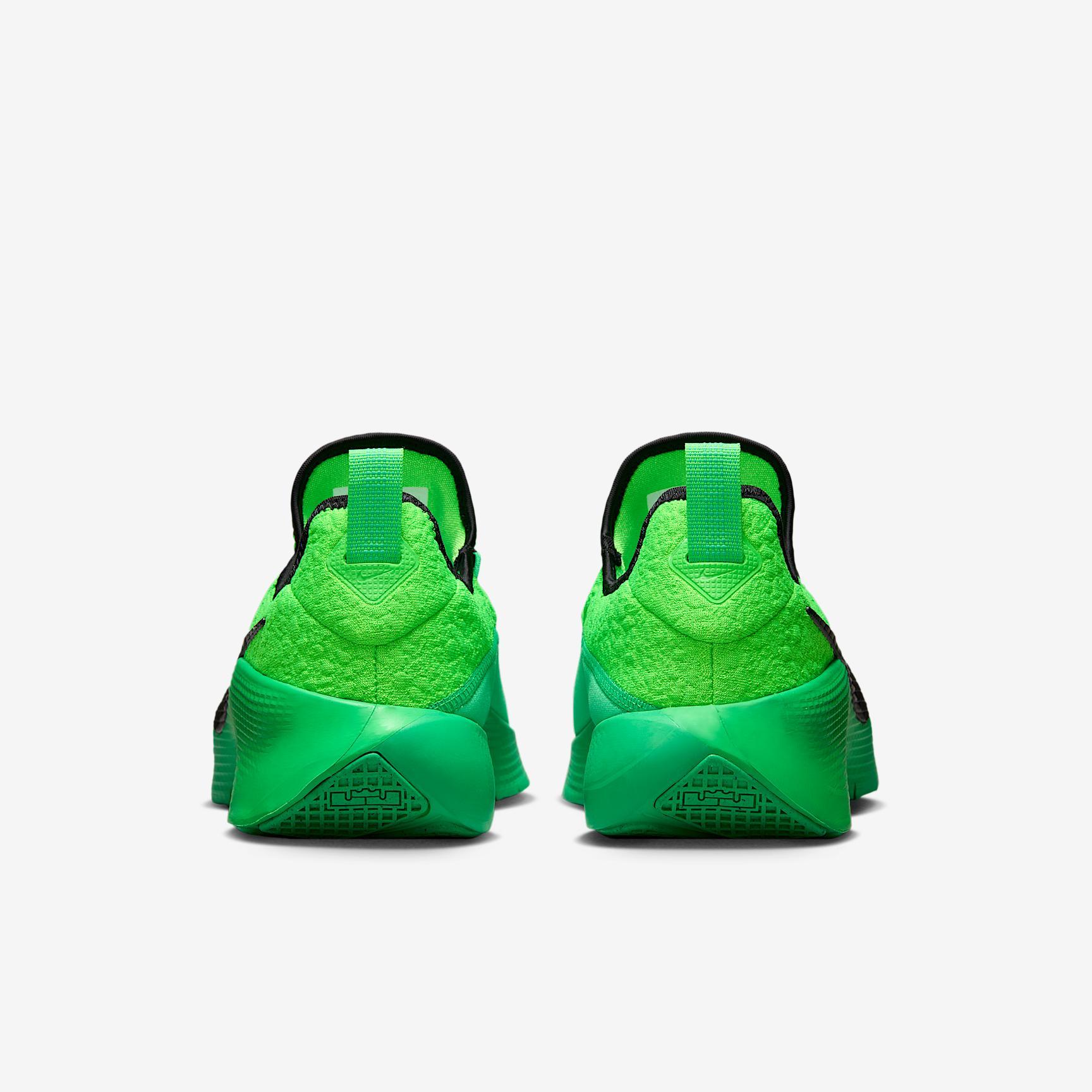 Nike Men's LeBron TR 1 Workout Shoes Product Image