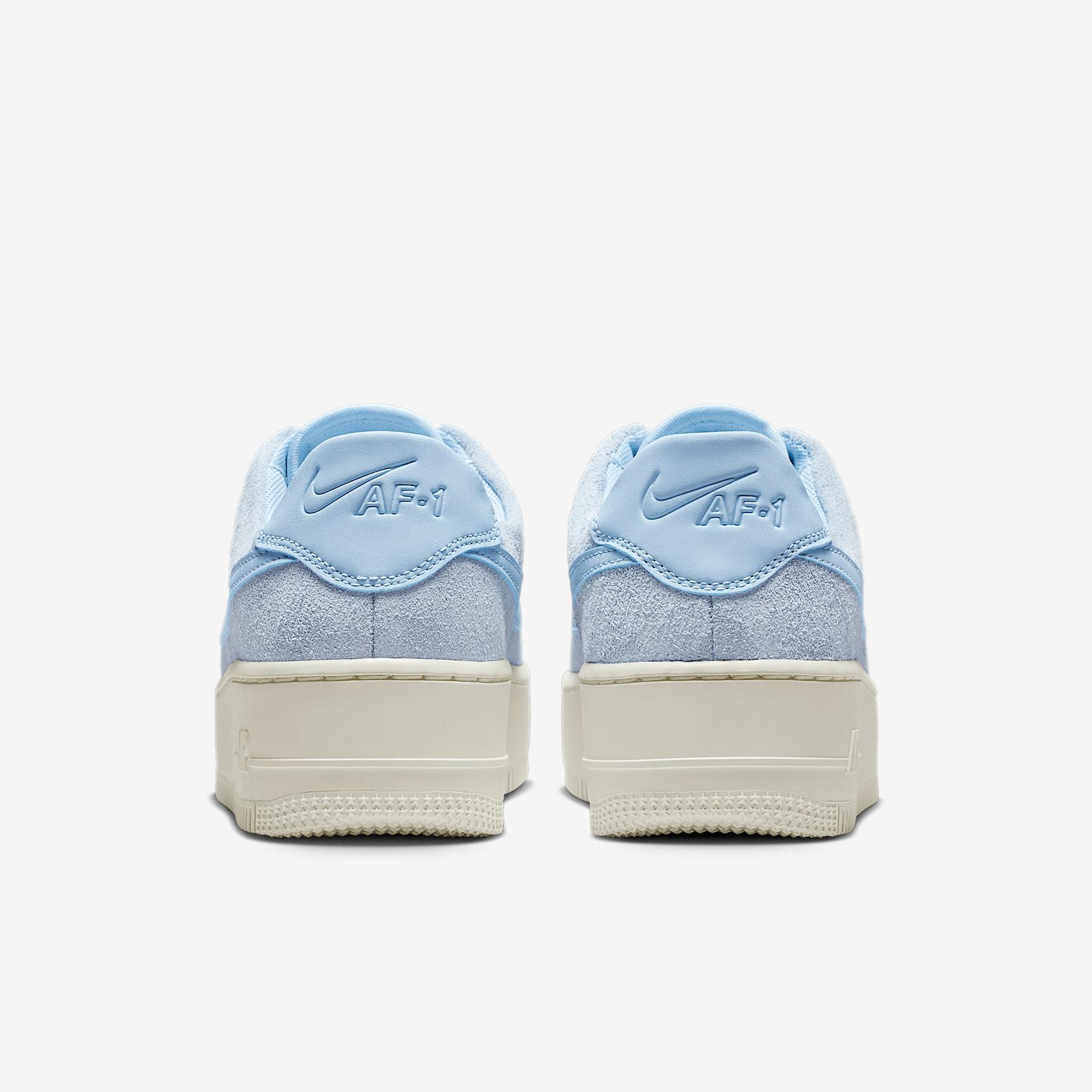 Nike Air Force 1 Sage Low Women's Shoes Product Image