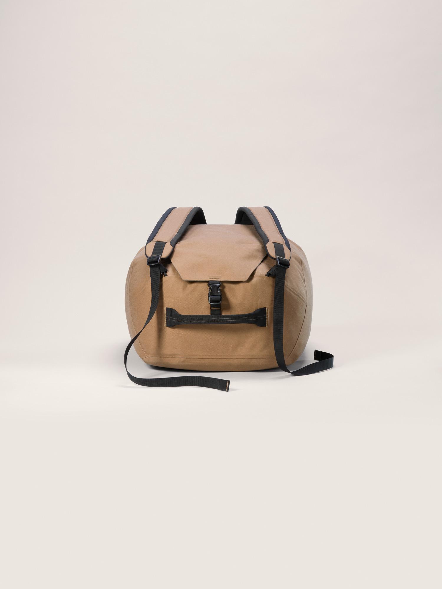 Carrier 40 Duffle Product Image