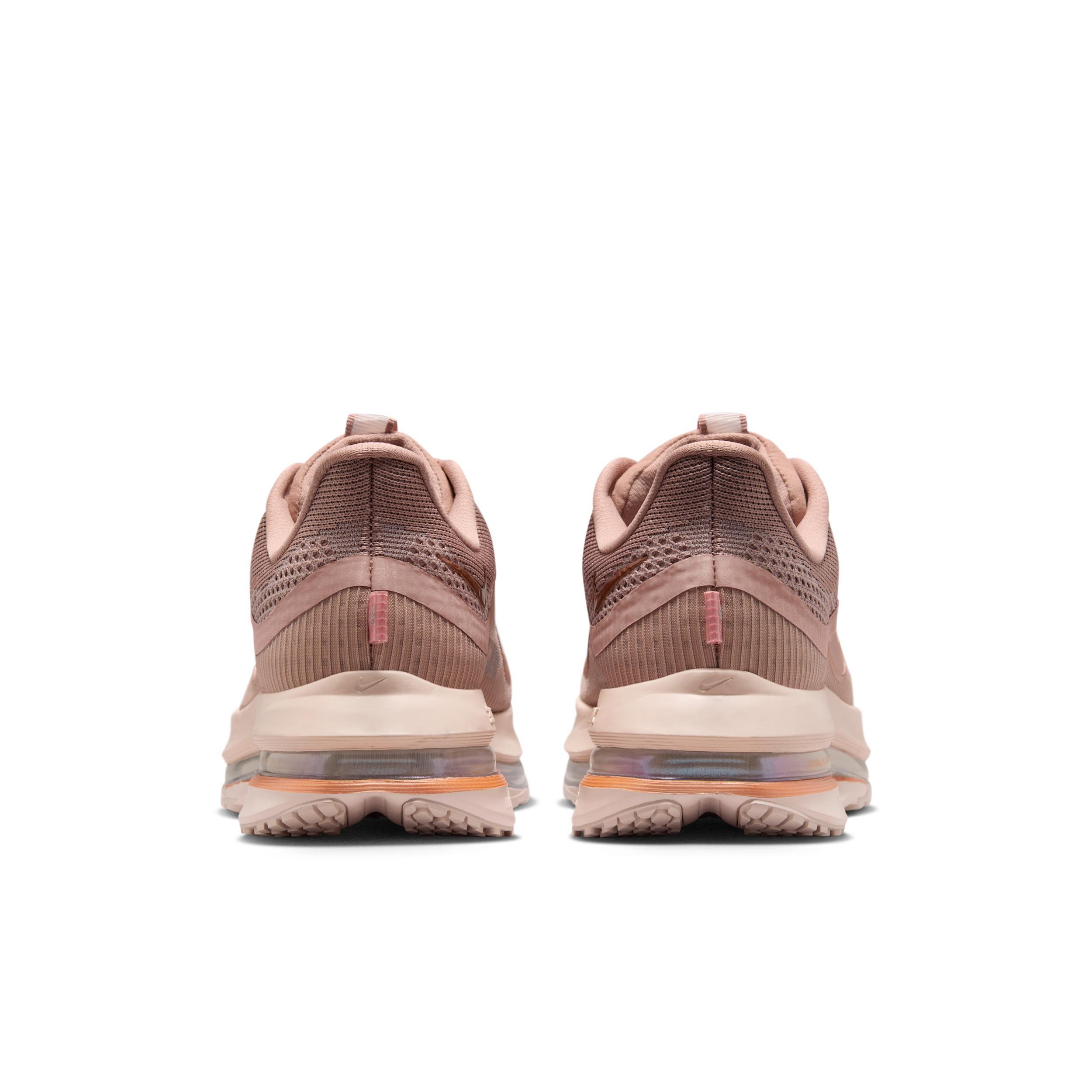 Nike Women's Pegasus Premium Road Running Shoes Product Image