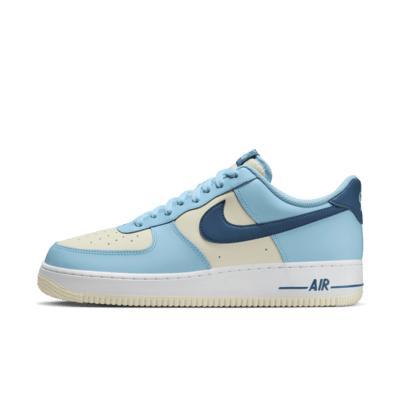 Nike Men's Air Force 1 '07 LV Shoes Product Image