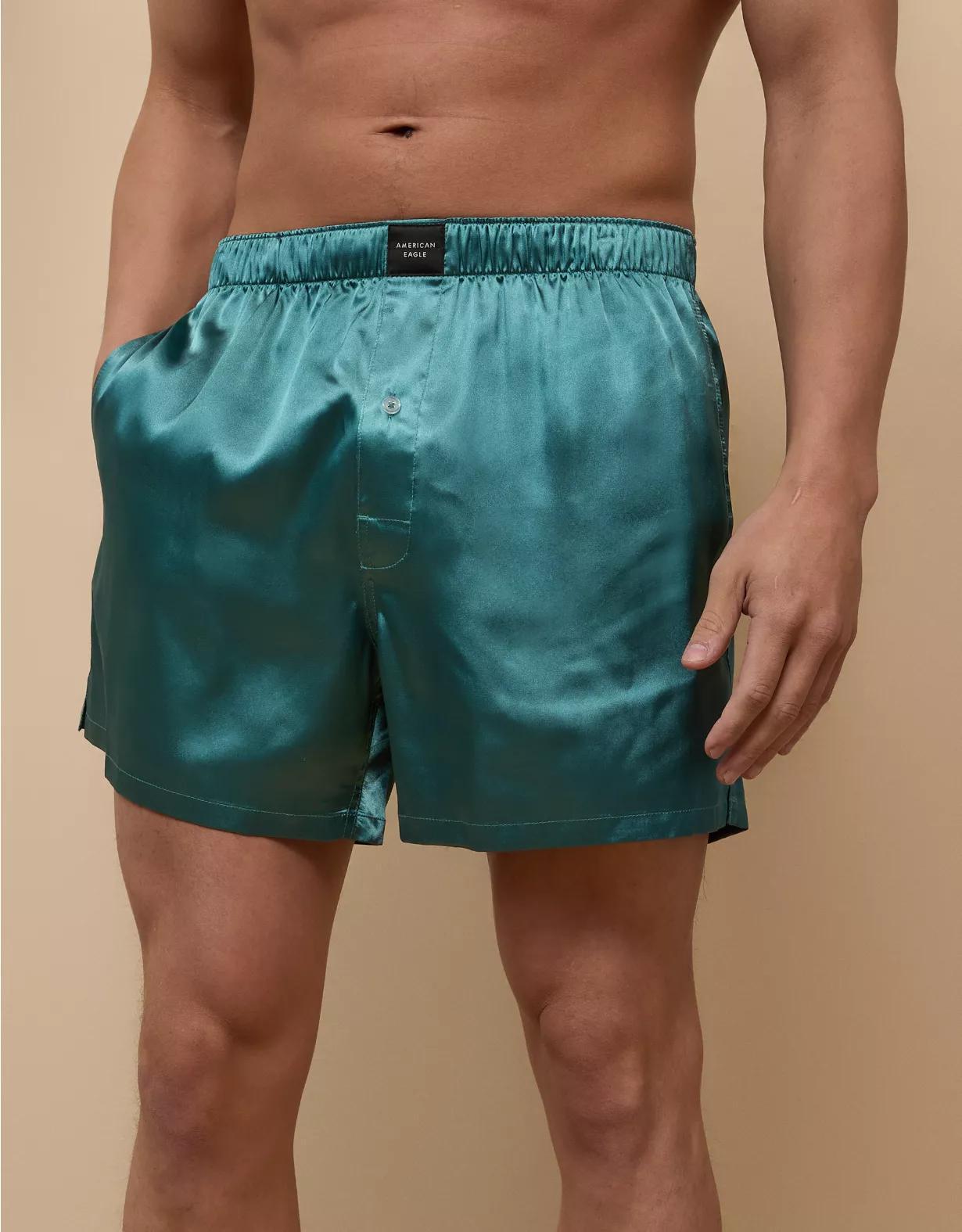 AEO Men's St. Patrick's Day Watercolor Clovers Satin Pocket Boxer Short Product Image