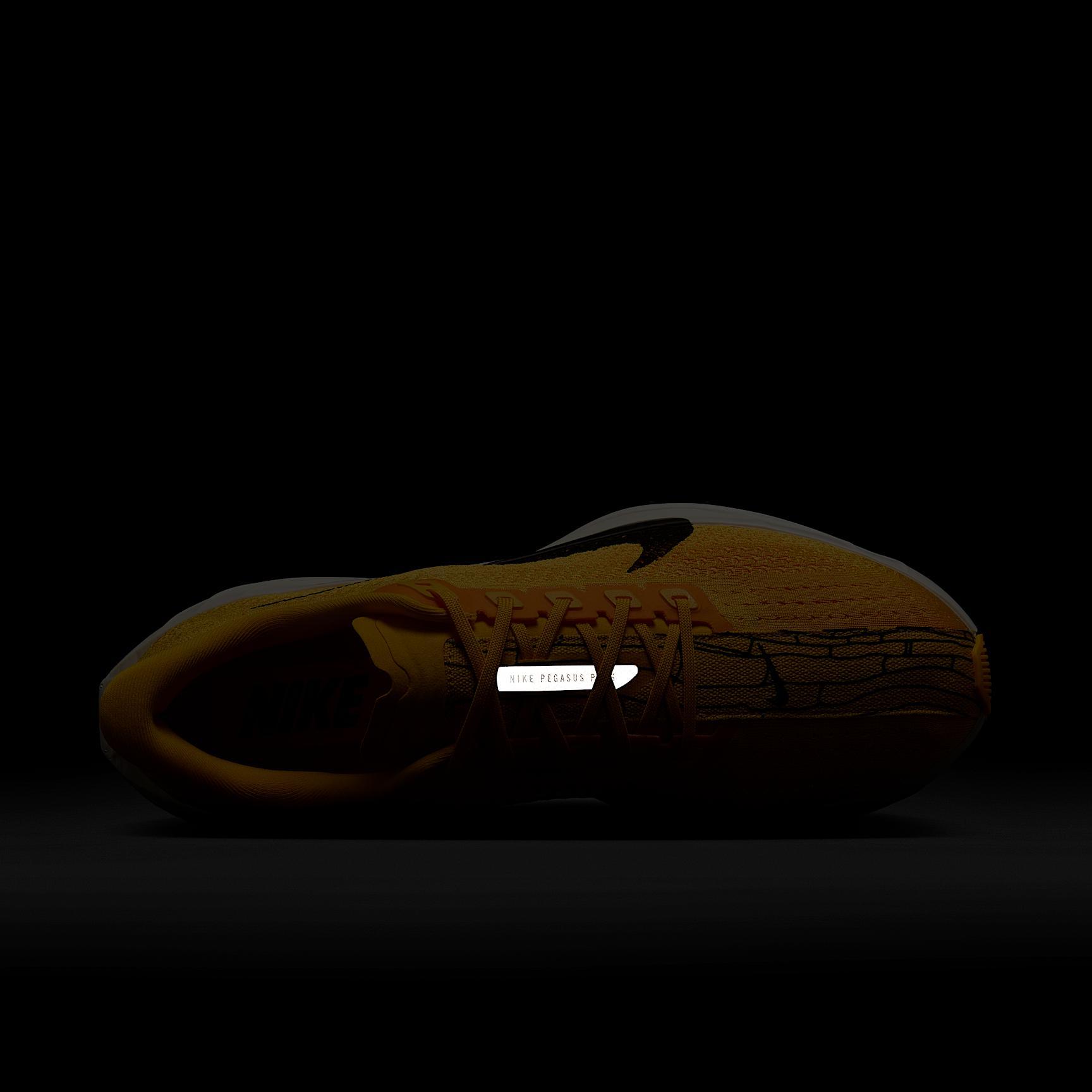 Nike Pegasus Plus LV8 Men's Road Running Shoes Product Image