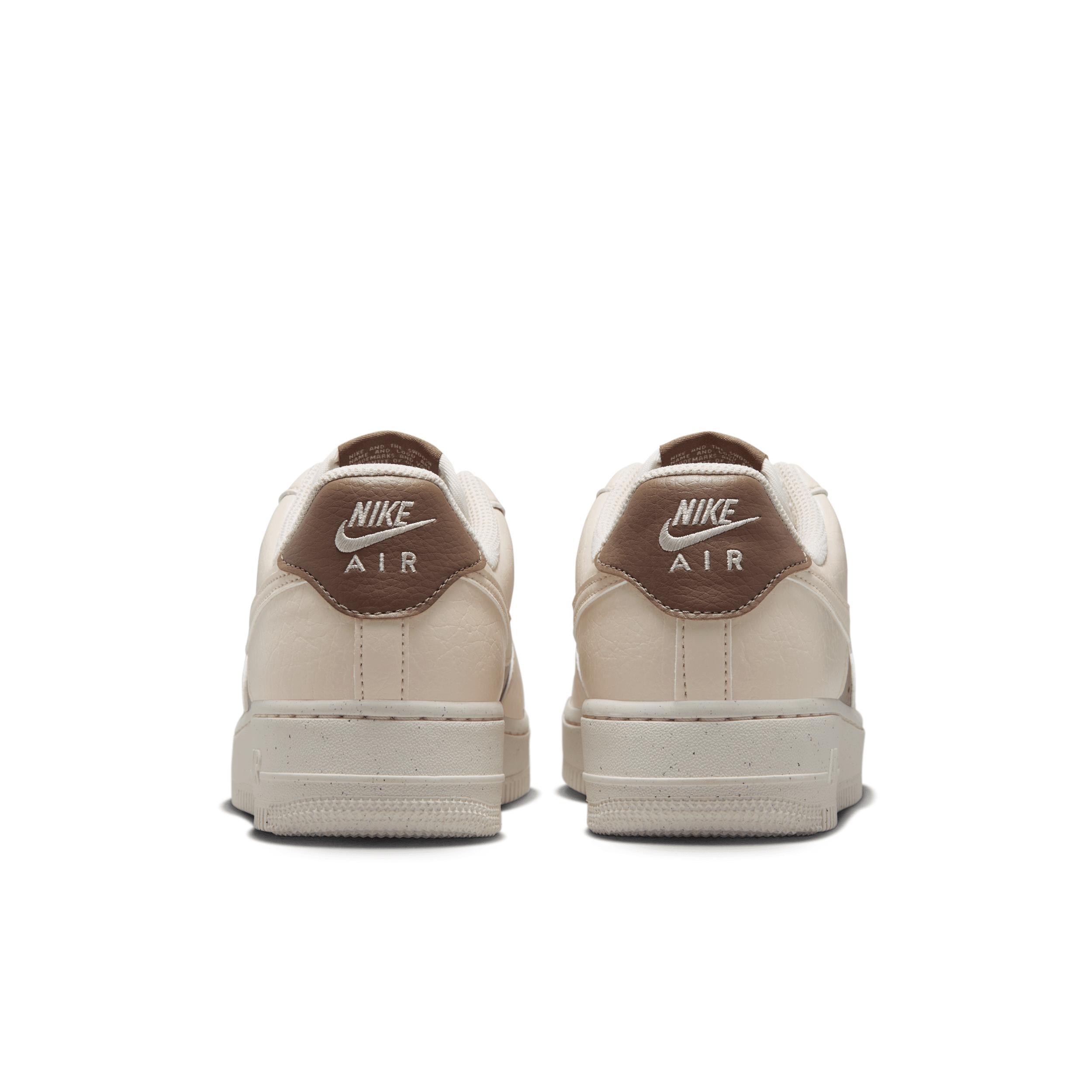 Nike Women's Air Force 1 '07 Shoes Product Image