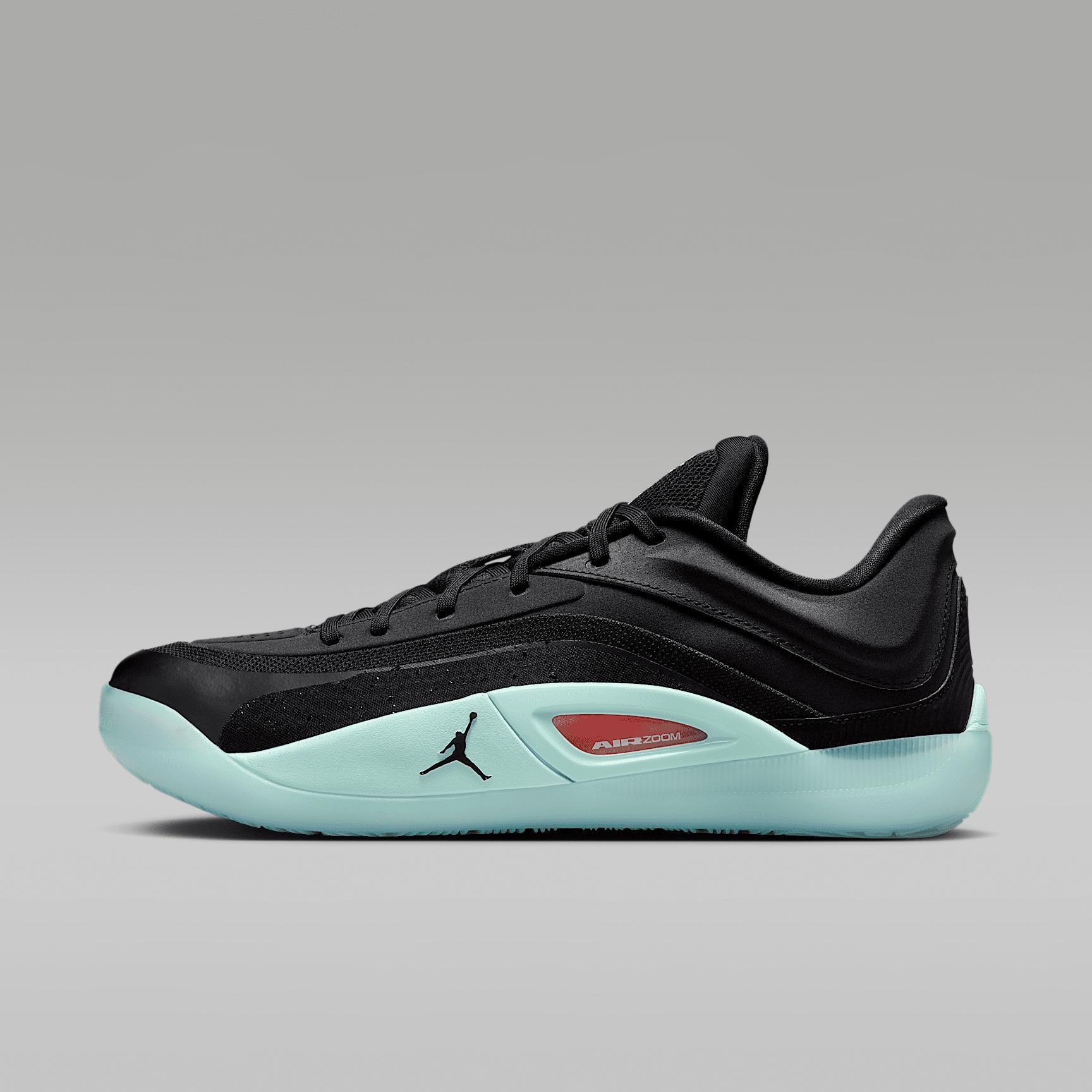 Nike Men's Zion 4 Basketball Shoes Product Image
