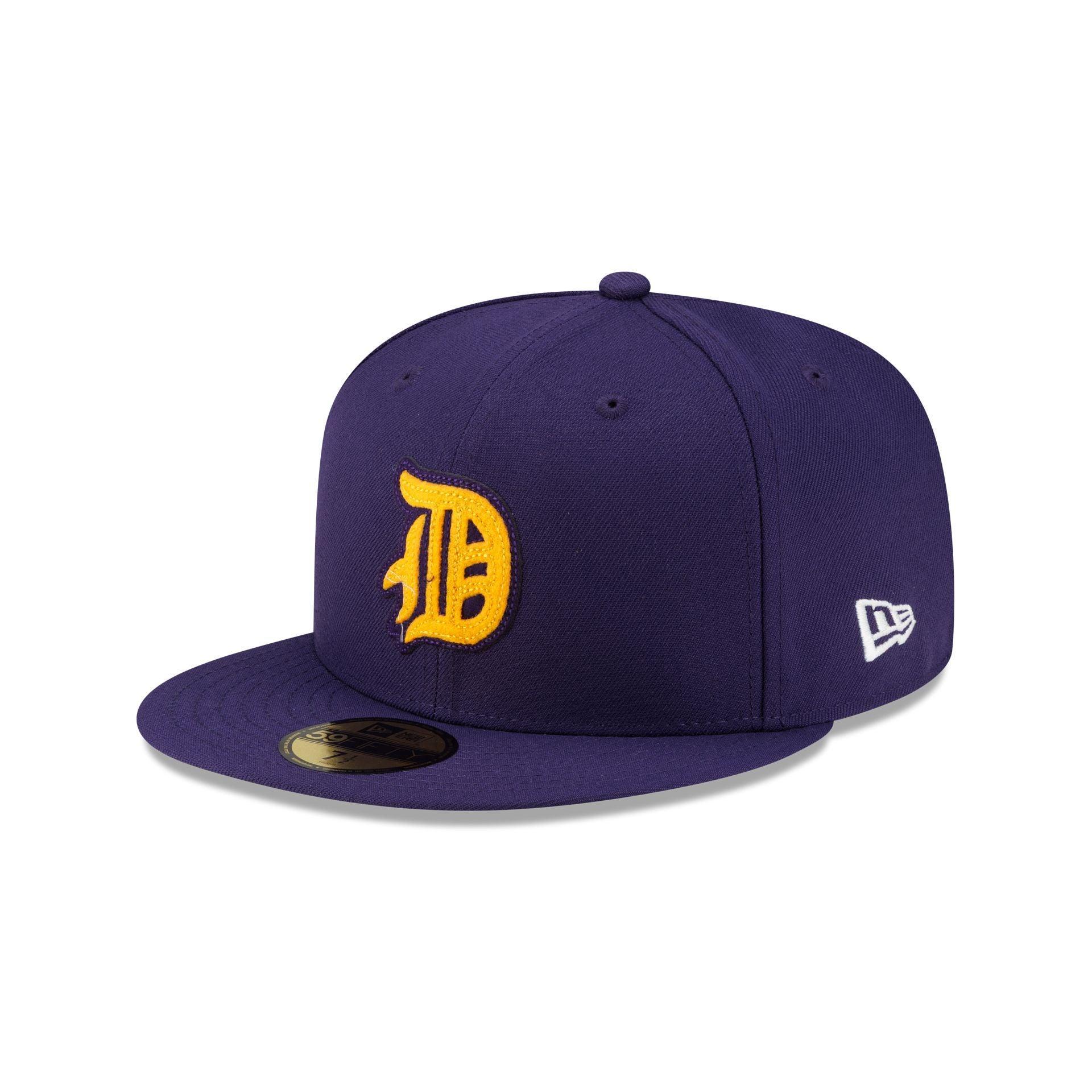 Atlanta Braves Black and White Basic 59FIFTY Fitted Hat Male Product Image