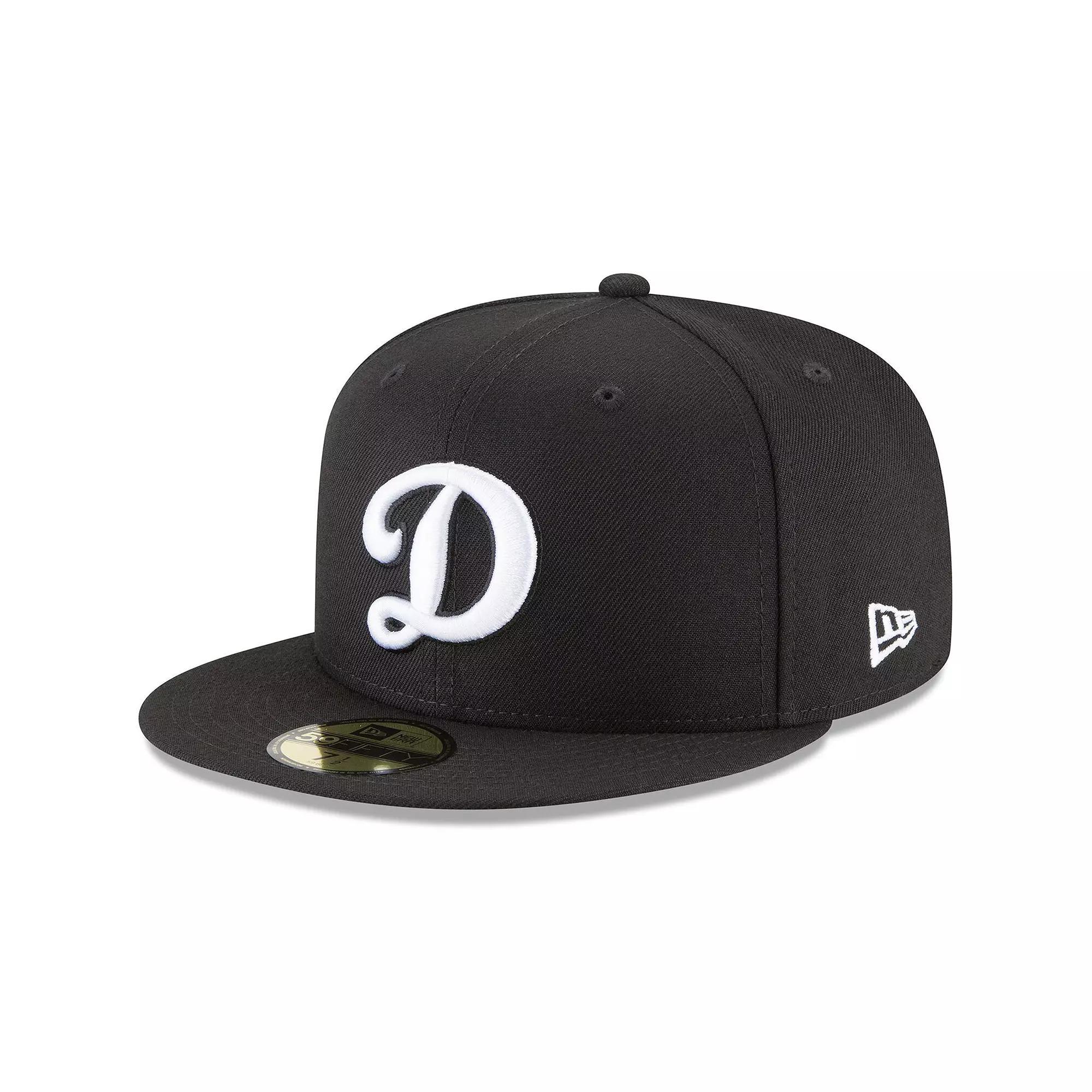 Connecticut Huskies 59FIFTY Fitted Hat Male Product Image