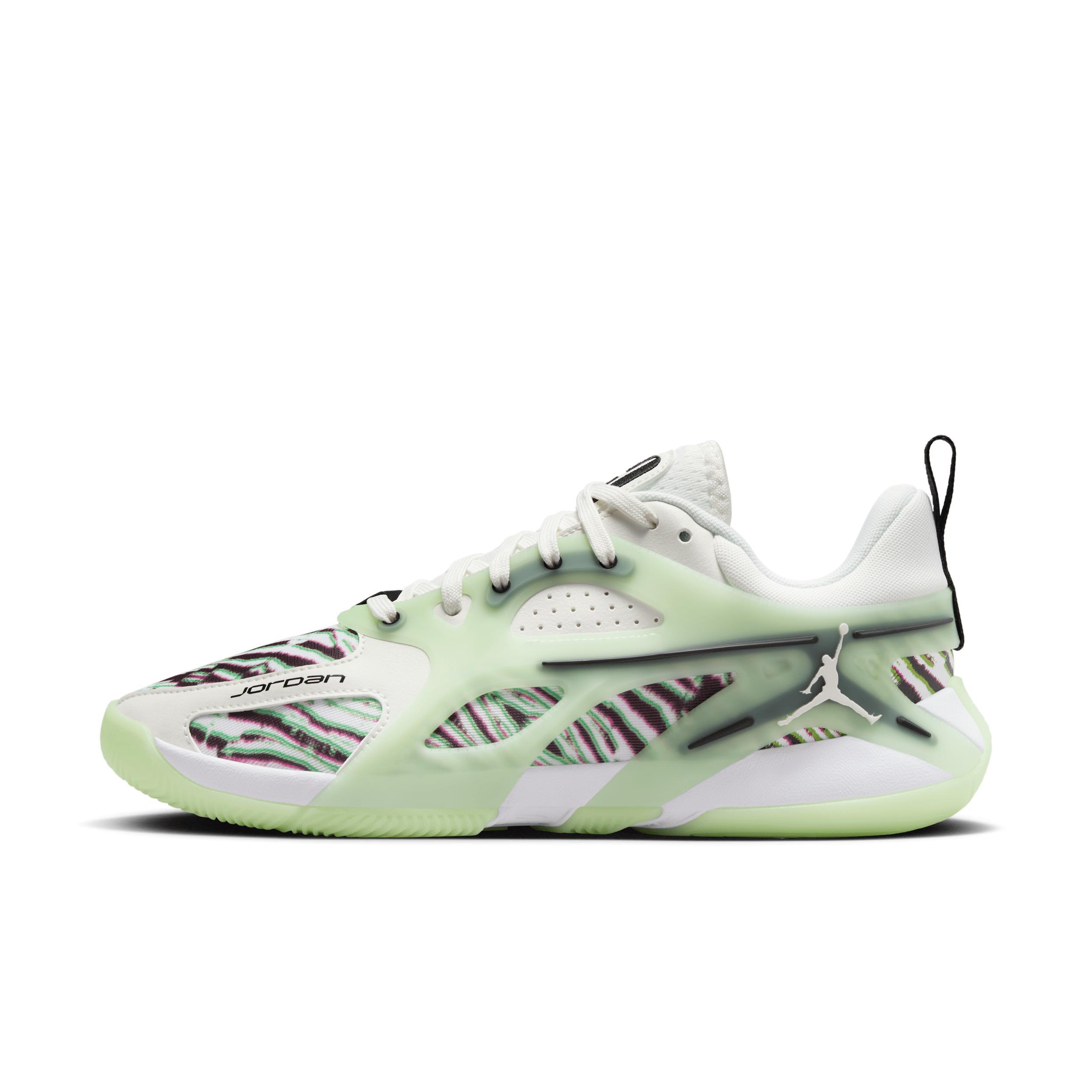 Women's Jordan Heir Series "Showstopper" Basketball Shoes Product Image