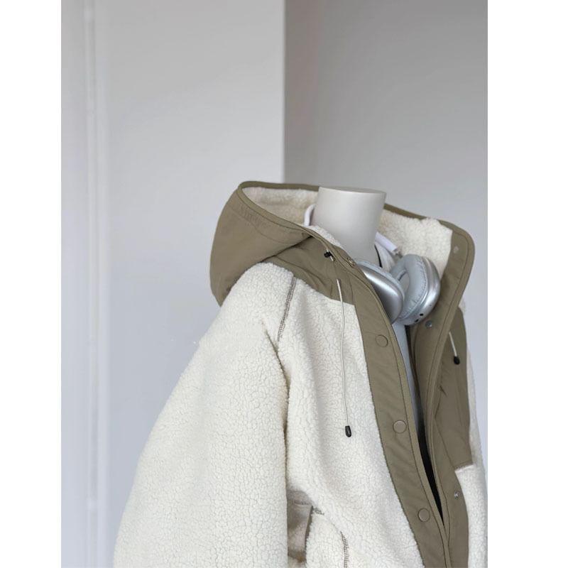 Hood Panel Fleece Button Jacket Product Image