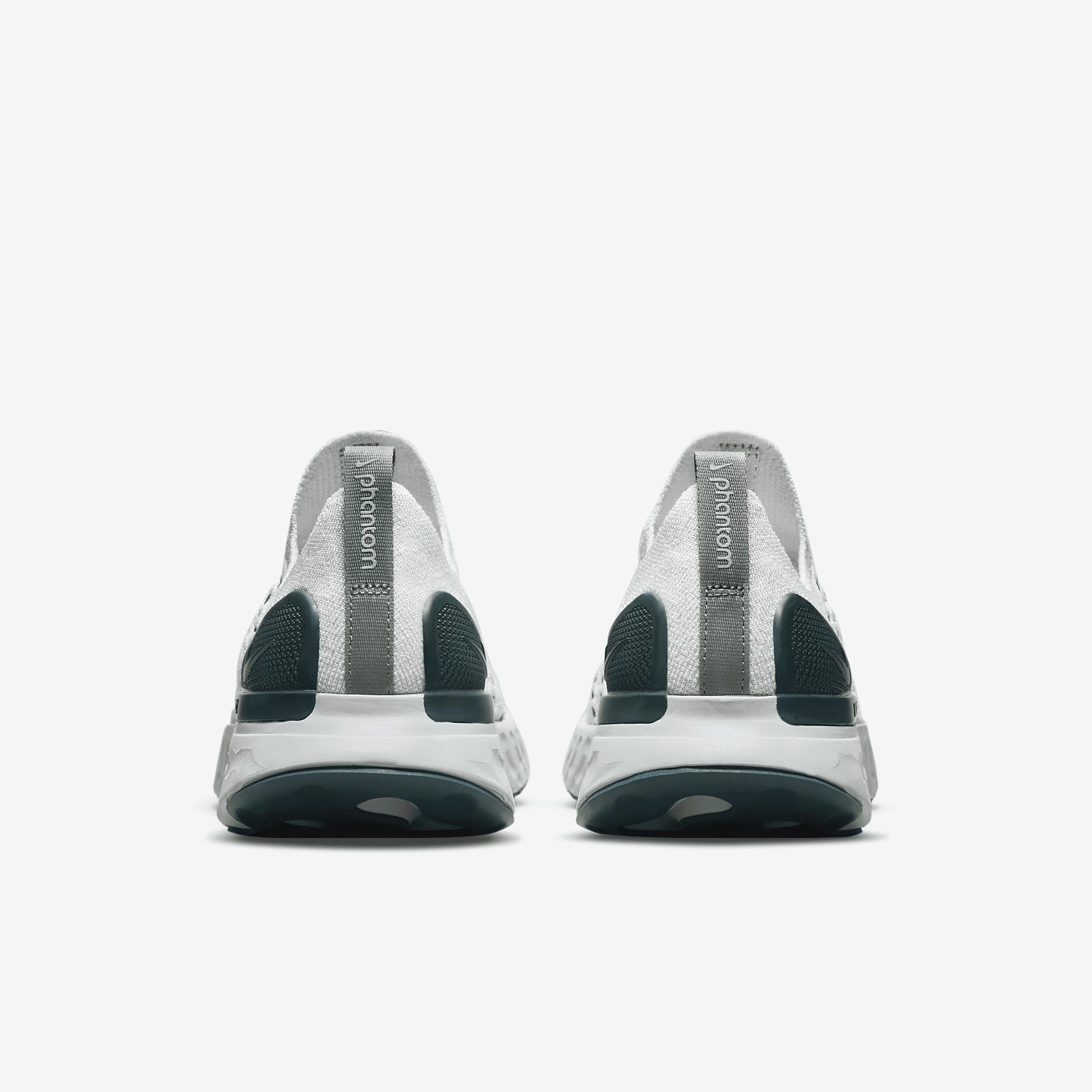 Nike React Phantom Run Flyknit 2 Women's Road Running Shoes Product Image