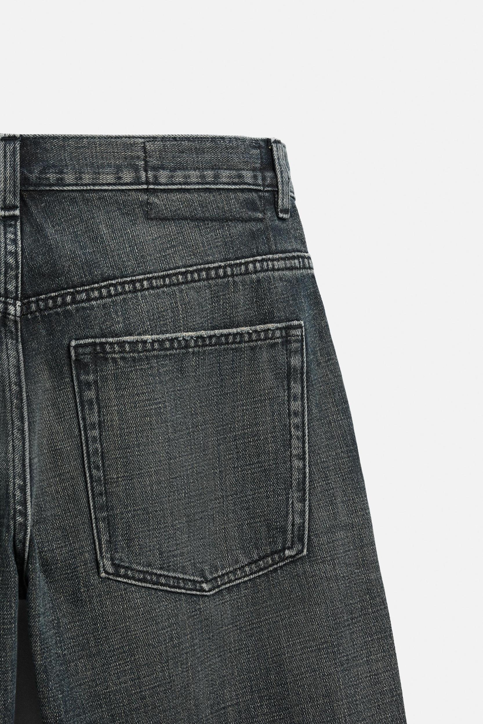 STRAIGHT FIT RELAXED JEANS Product Image
