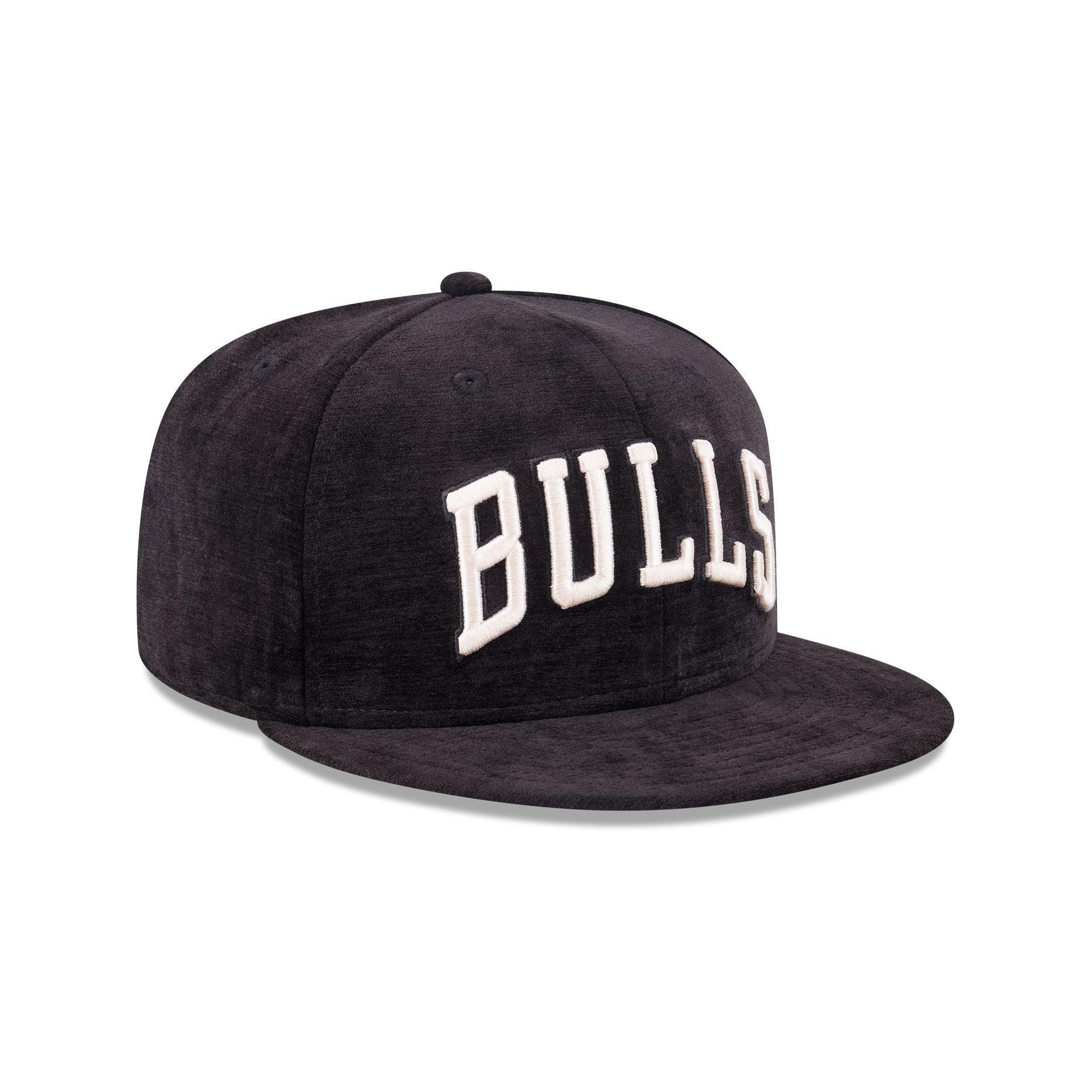 Chicago Bulls Black Velvet 59FIFTY Fitted Hat Male Product Image