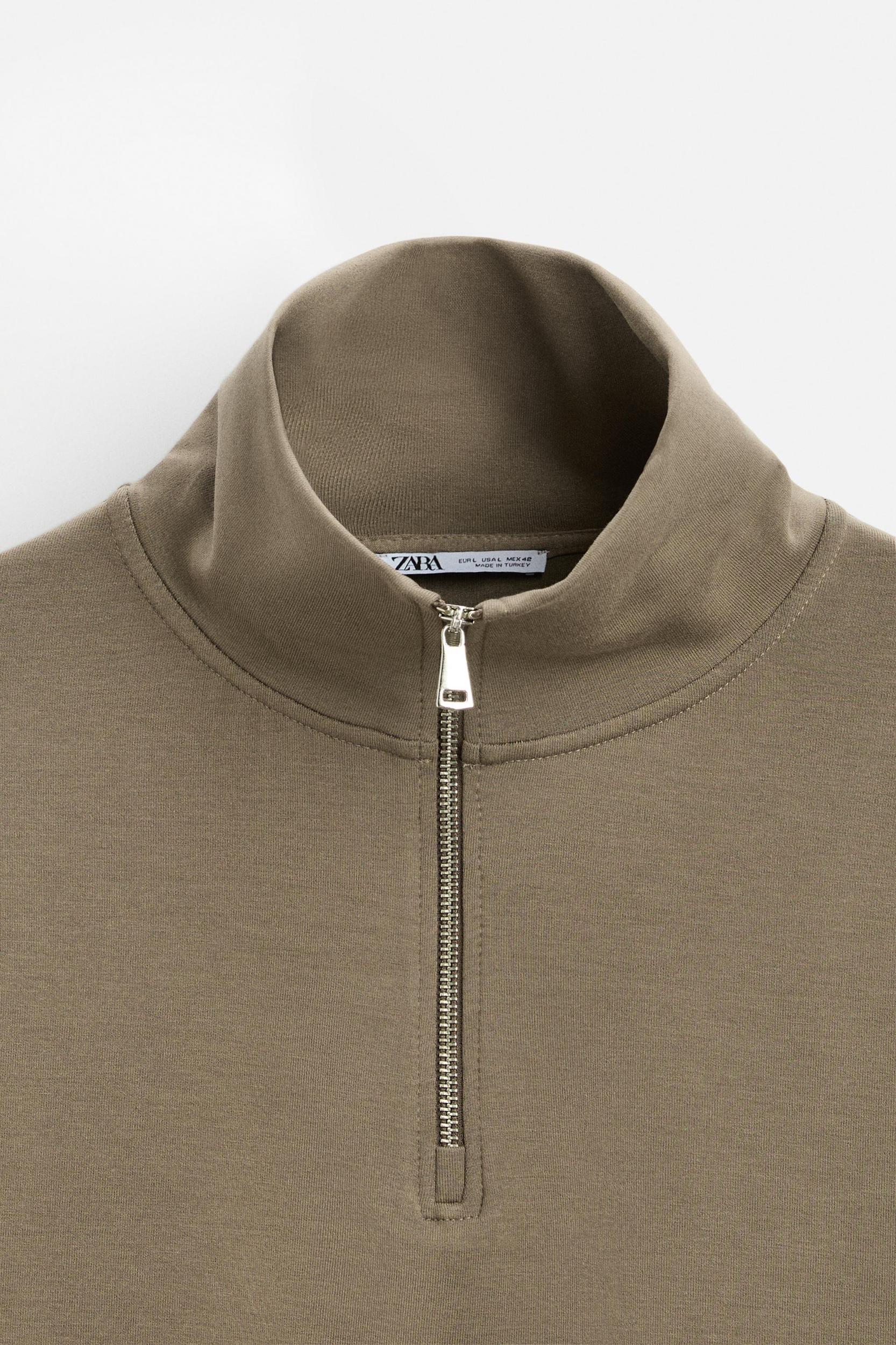 STRETCHY TECHNICAL SWEATSHIRT Product Image