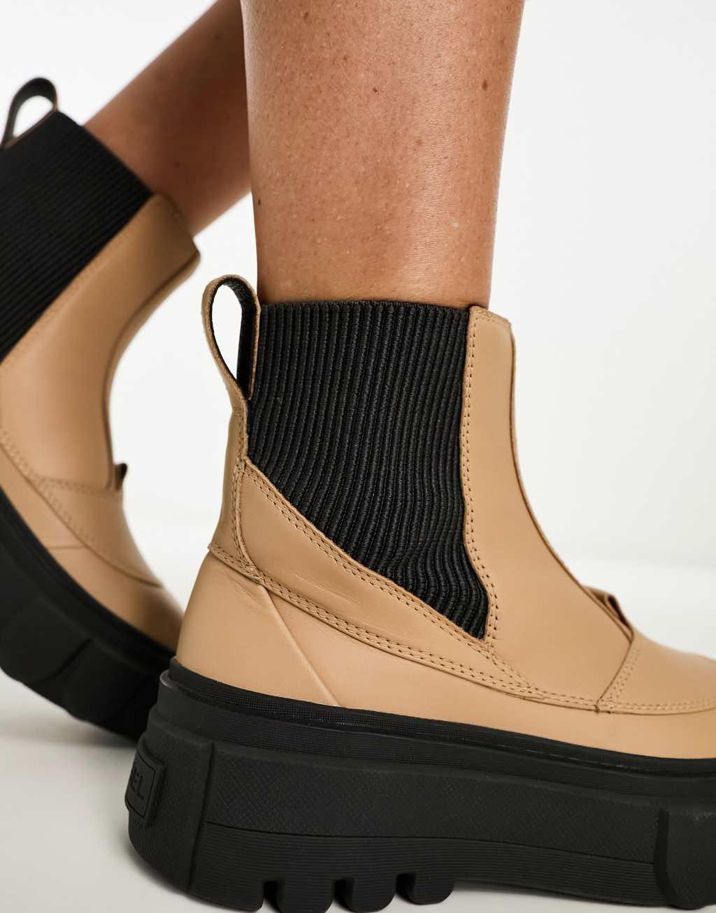 Sorel Womens Caribou X Platform Chelsea Boots Product Image