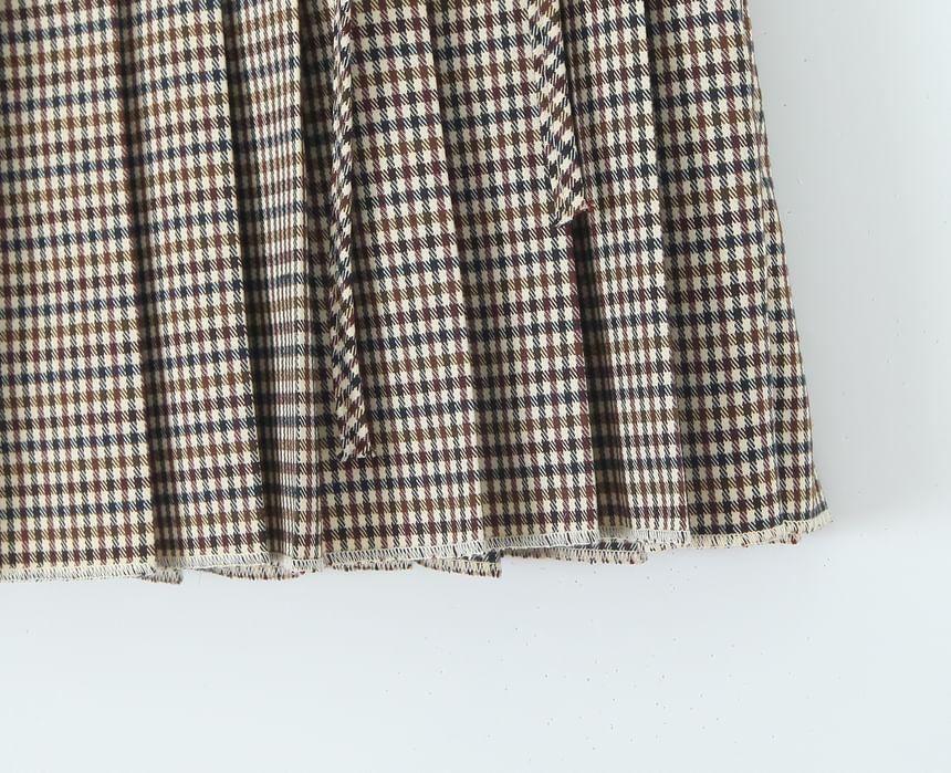 Low Rise Bow Accent Striped Mini Pleated Skirt Product Image