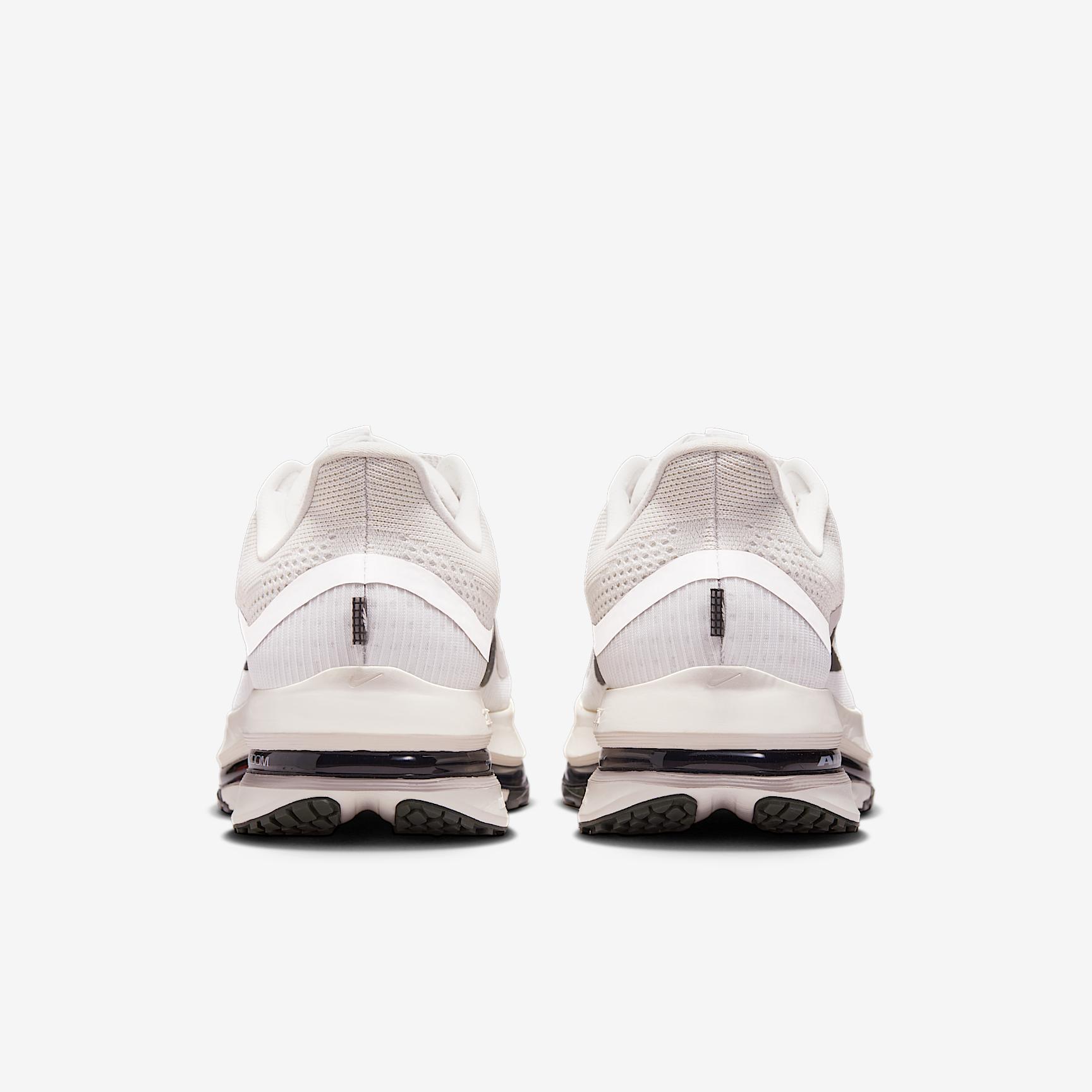 Nike Pegasus Premium Men's Road Running Shoes Product Image