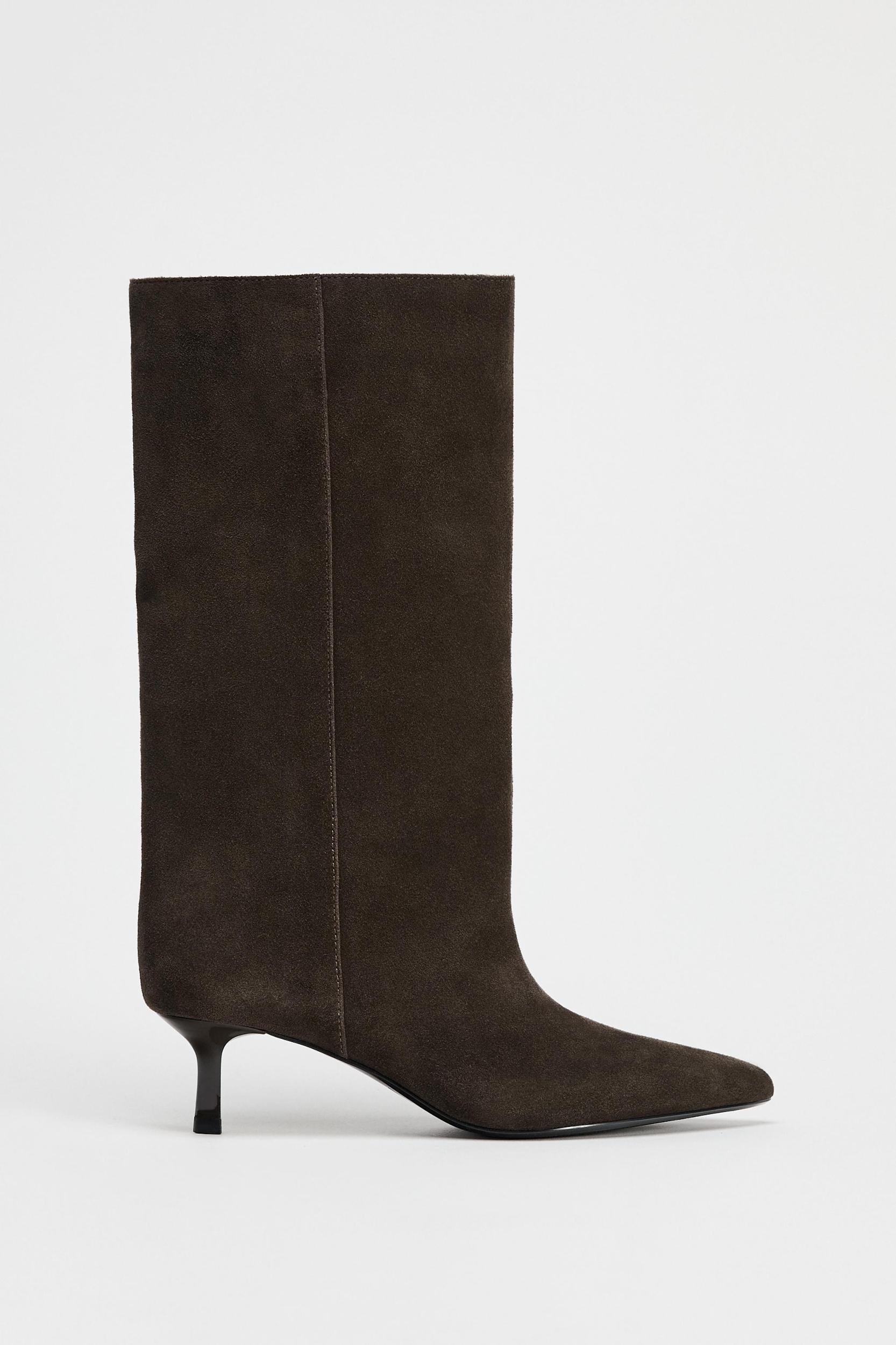 WIDE SHAFT SPLIT LEATHER ANKLE BOOTS Product Image