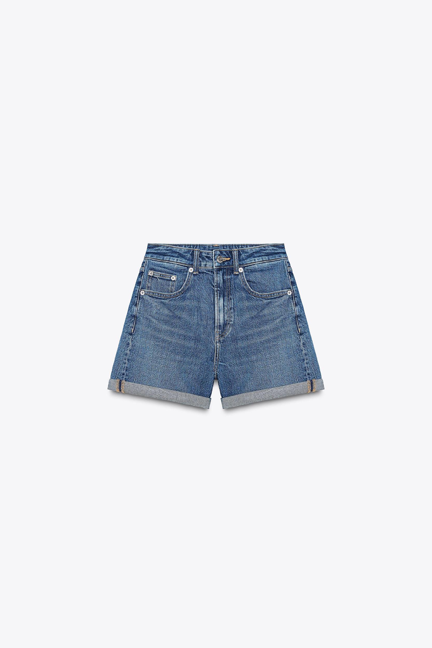 HIGH-WAISTED MOM FIT SHORTS Product Image