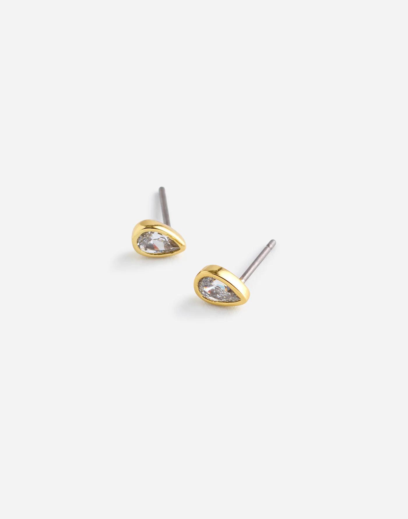 14K Gold Solo Floating Diamond Ring Product Image