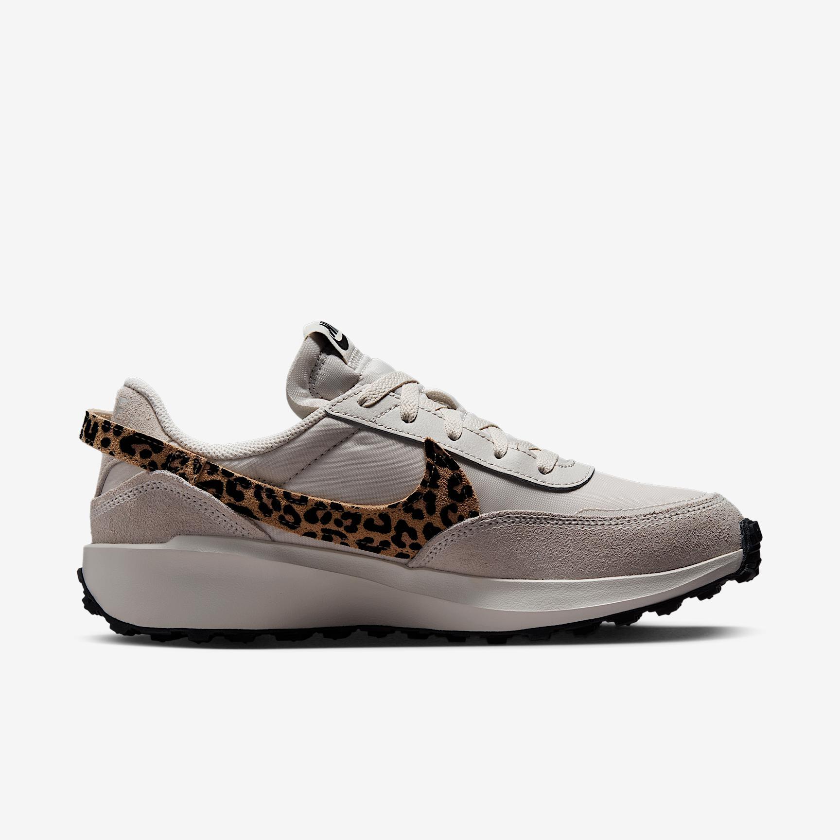 Nike Waffle Debut Women's Shoes Product Image
