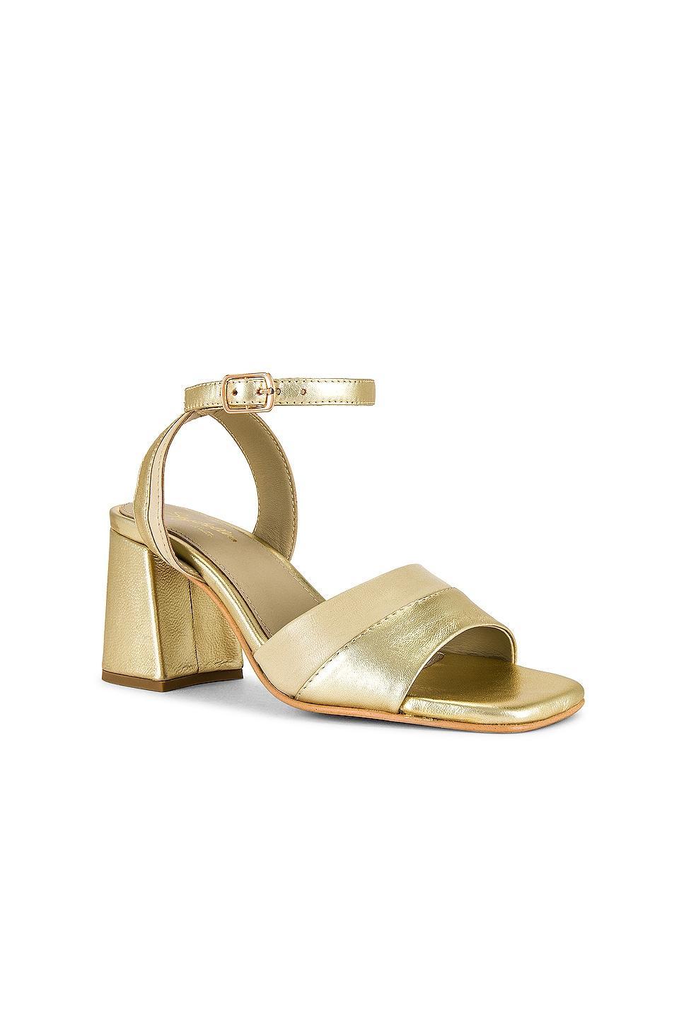 Altar Sandal Seychelles Product Image