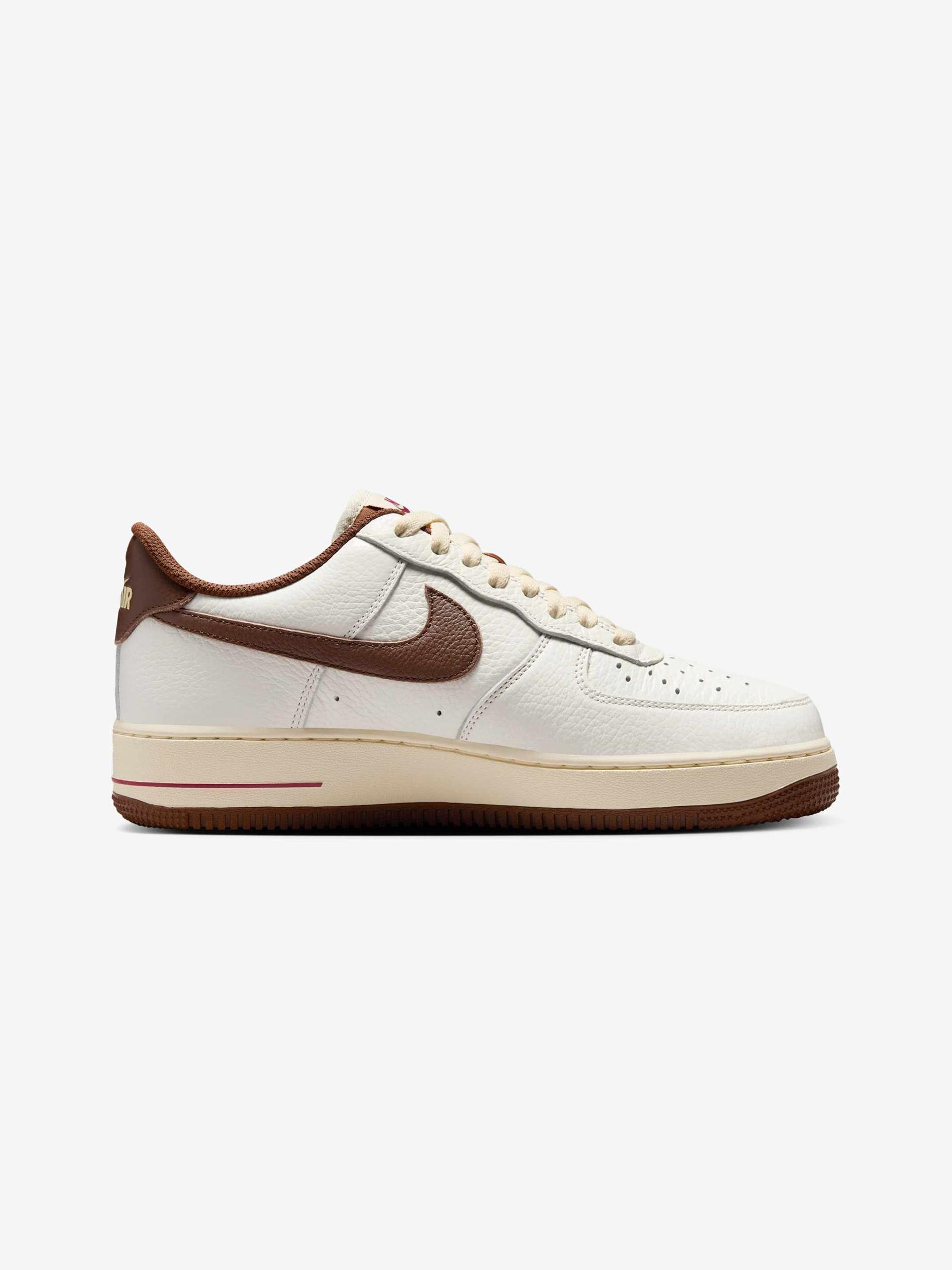 AIR FORCE 1 '07 YARDRUNNER	(SAIL/CACAO WOW-COCONUT MILK) Product Image