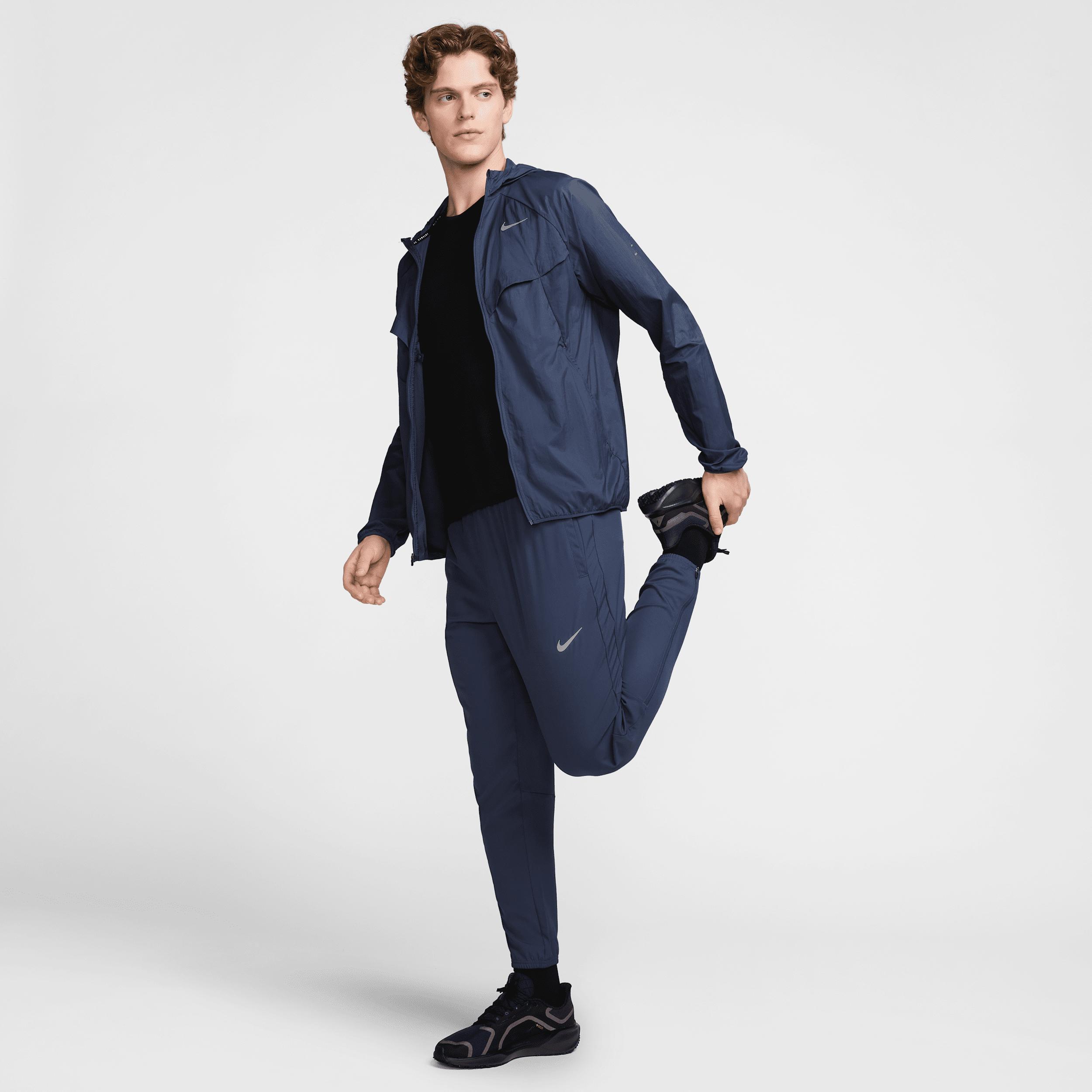 Nike Men's Stride Repel UV Running Jacket Product Image