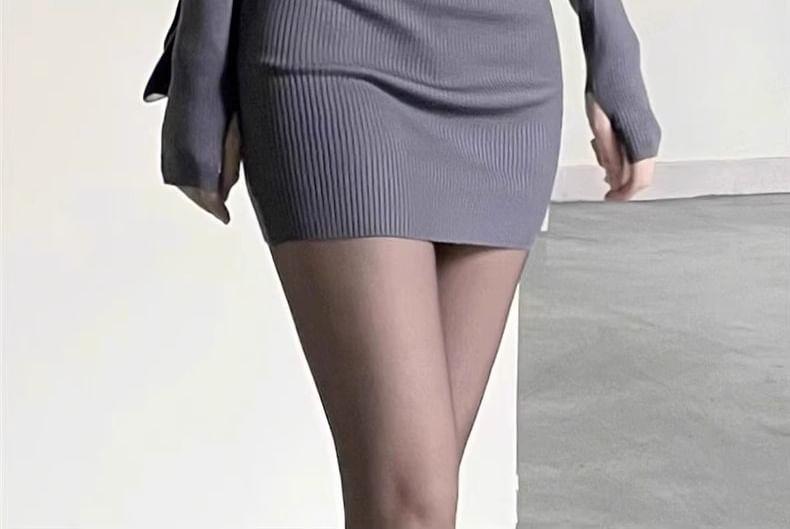 Long-Sleeve Stand Collar Plain Half-Zip Mini Sheath Knit Dress Product Image