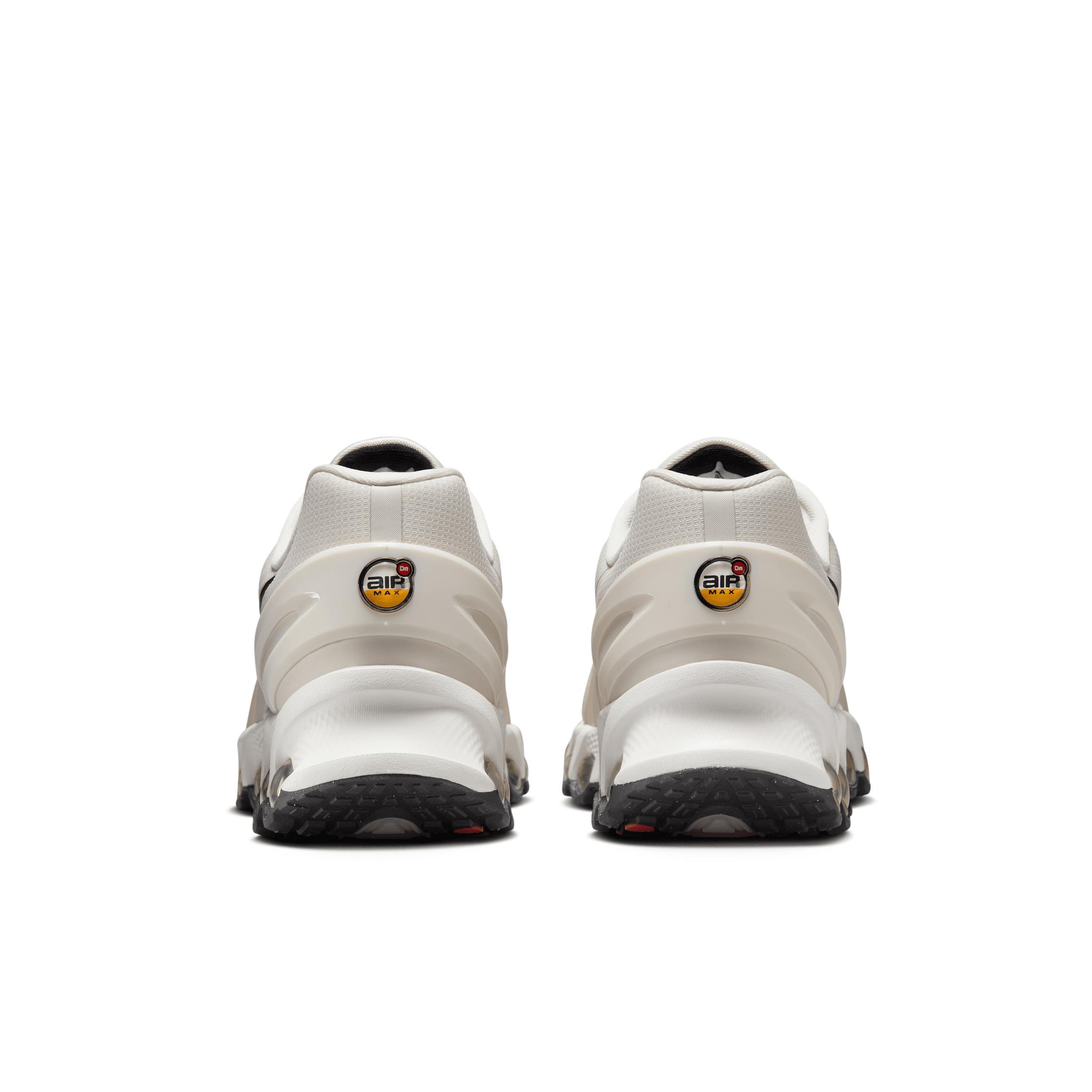 Nike Men's Air Max Dn8 Shoes Product Image