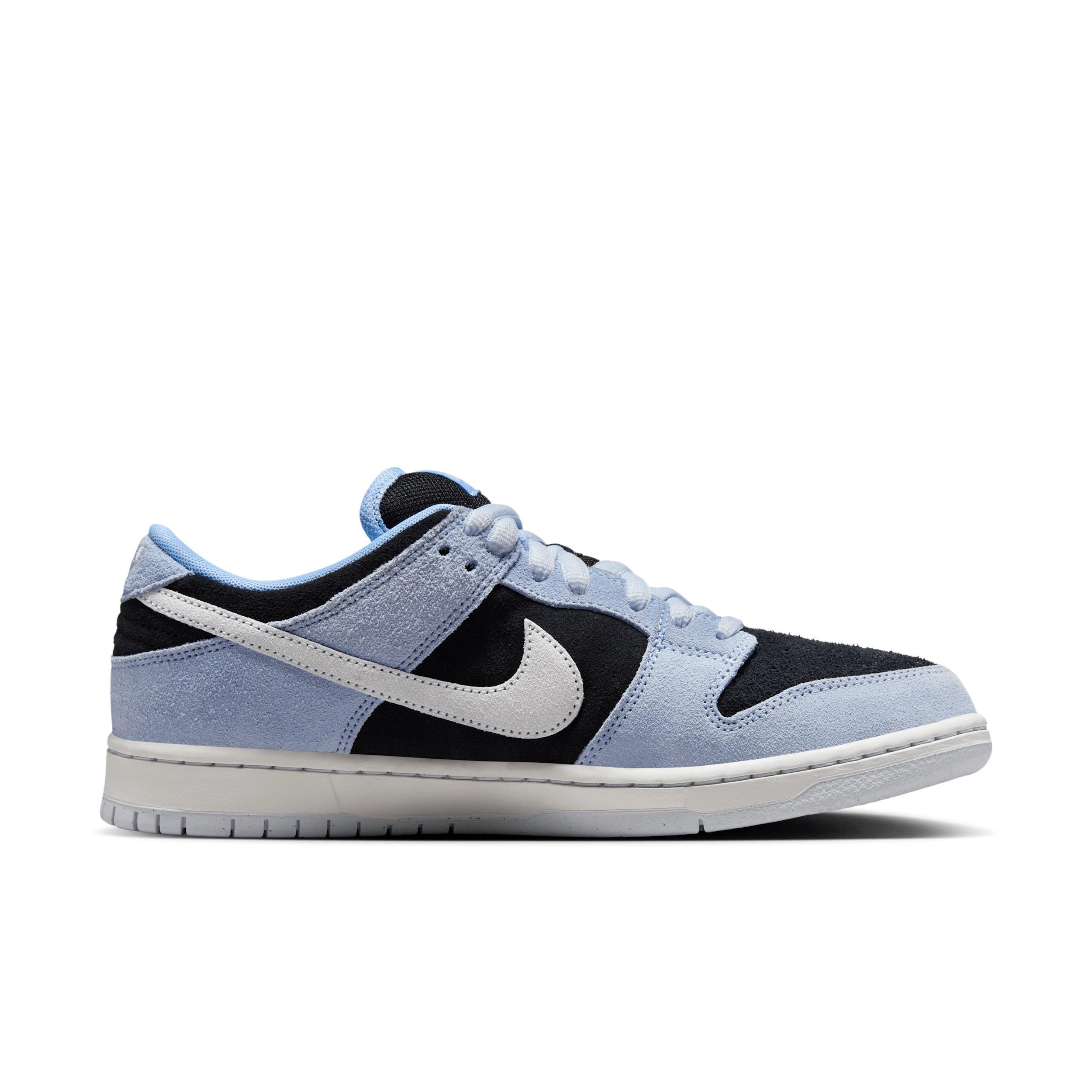 Men's Nike SB Dunk Low Pro Skate Shoes Product Image