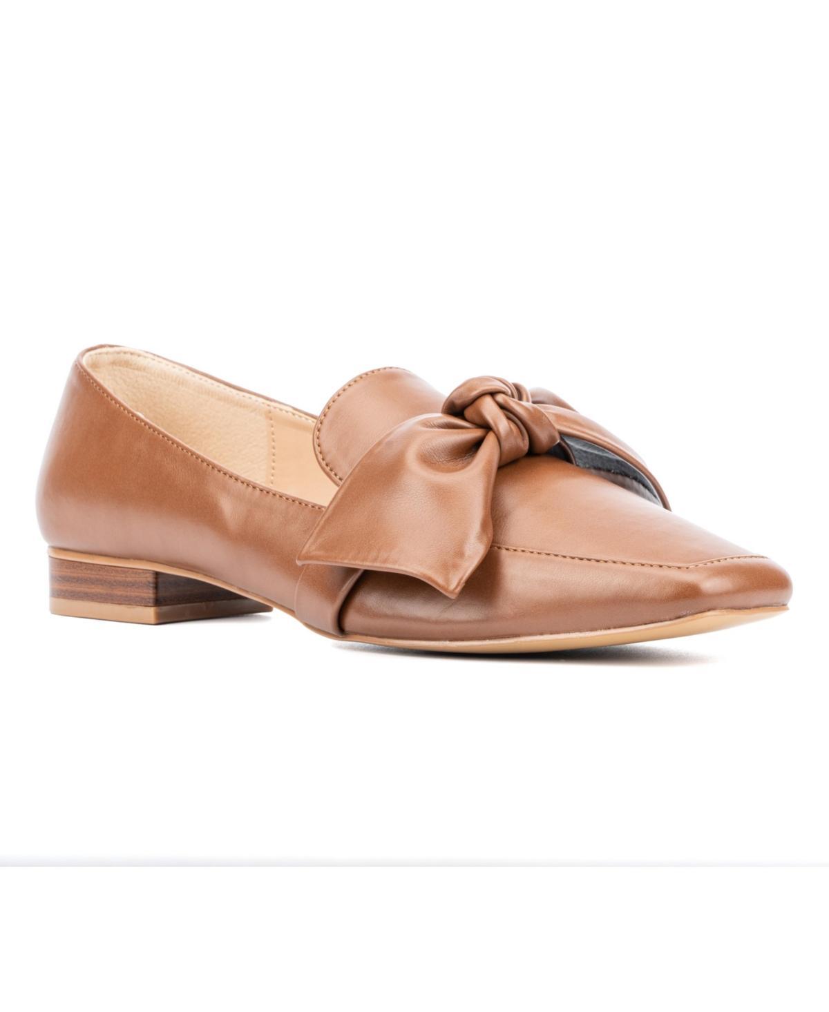 New York & Company Womens Dominca Loafer Product Image