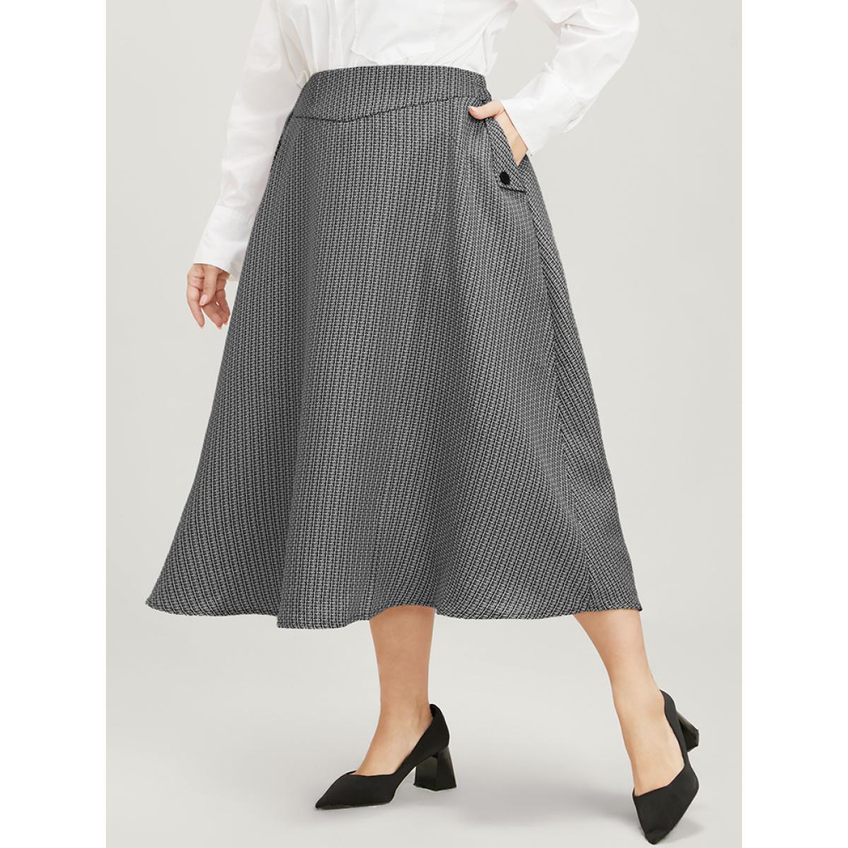 Plus Size Contrast Button Detail Elastic Waist Pocket Tweed Skirt Women Black Office Elastic Waist No stretch Pocket Work Skirts BloomChic 26/4X Product Image