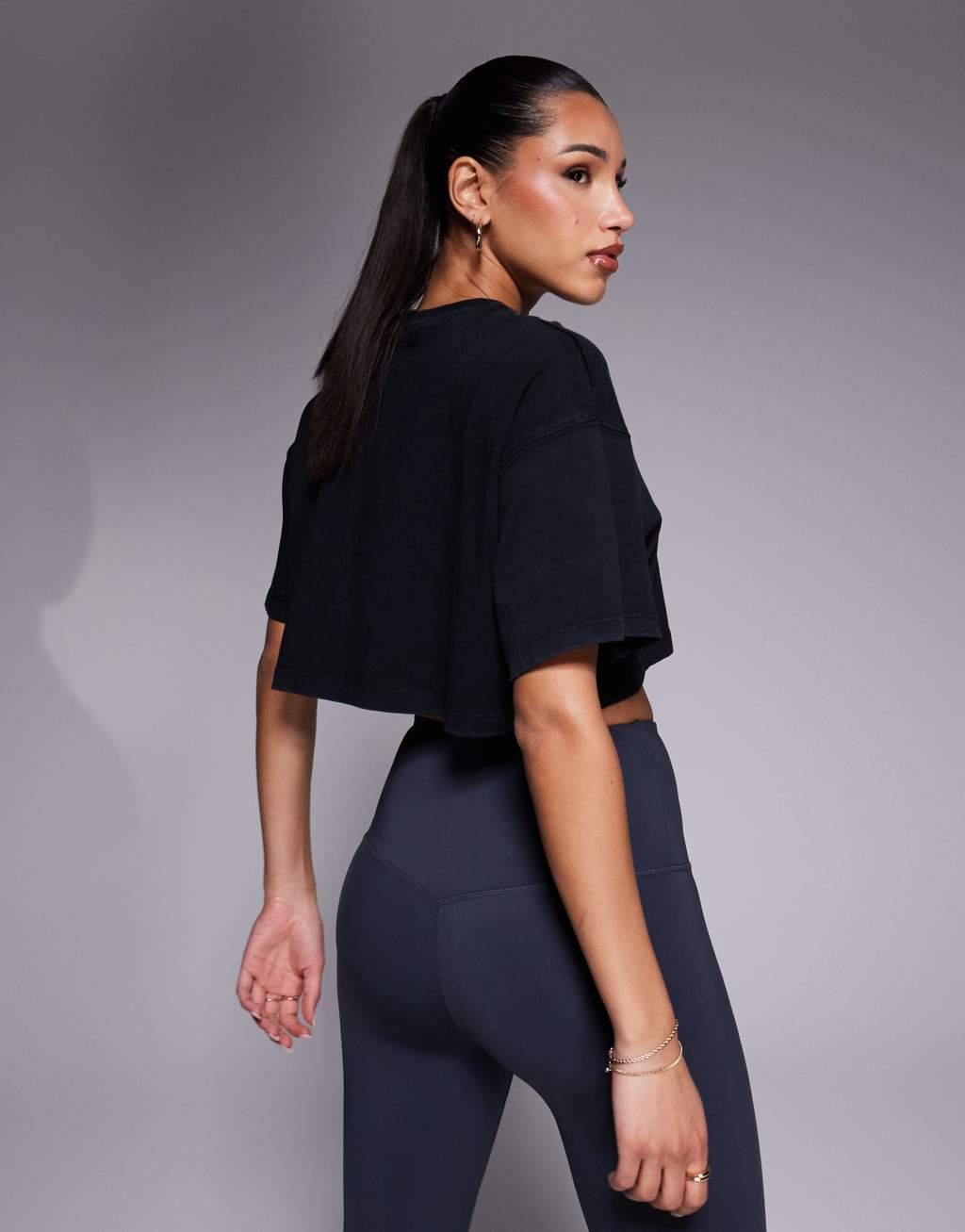 4505 Icon heavyweight cotton cropped t-shirt with quick dry finish in washed black  Product Image