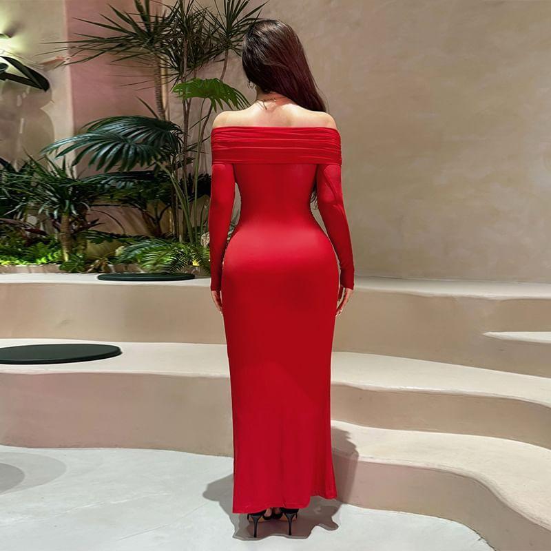 Off-Shoulder Long-Sleeve Two-Tone Shirred Midi Mermaid Dress Product Image