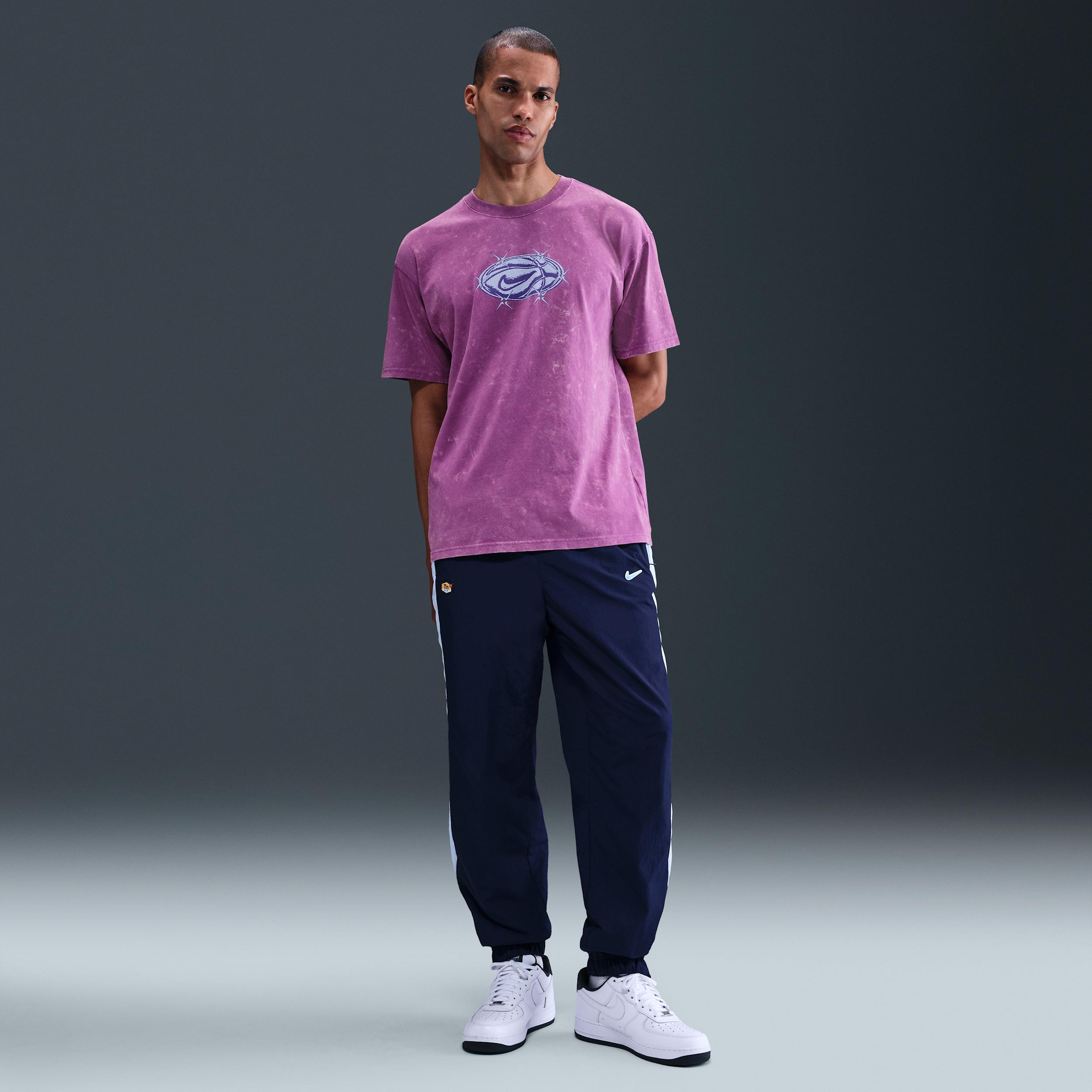 Nike Men's Max90 T-Shirt Product Image