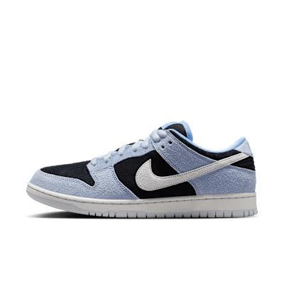 Men's Nike SB Dunk Low Pro Skate Shoes Product Image