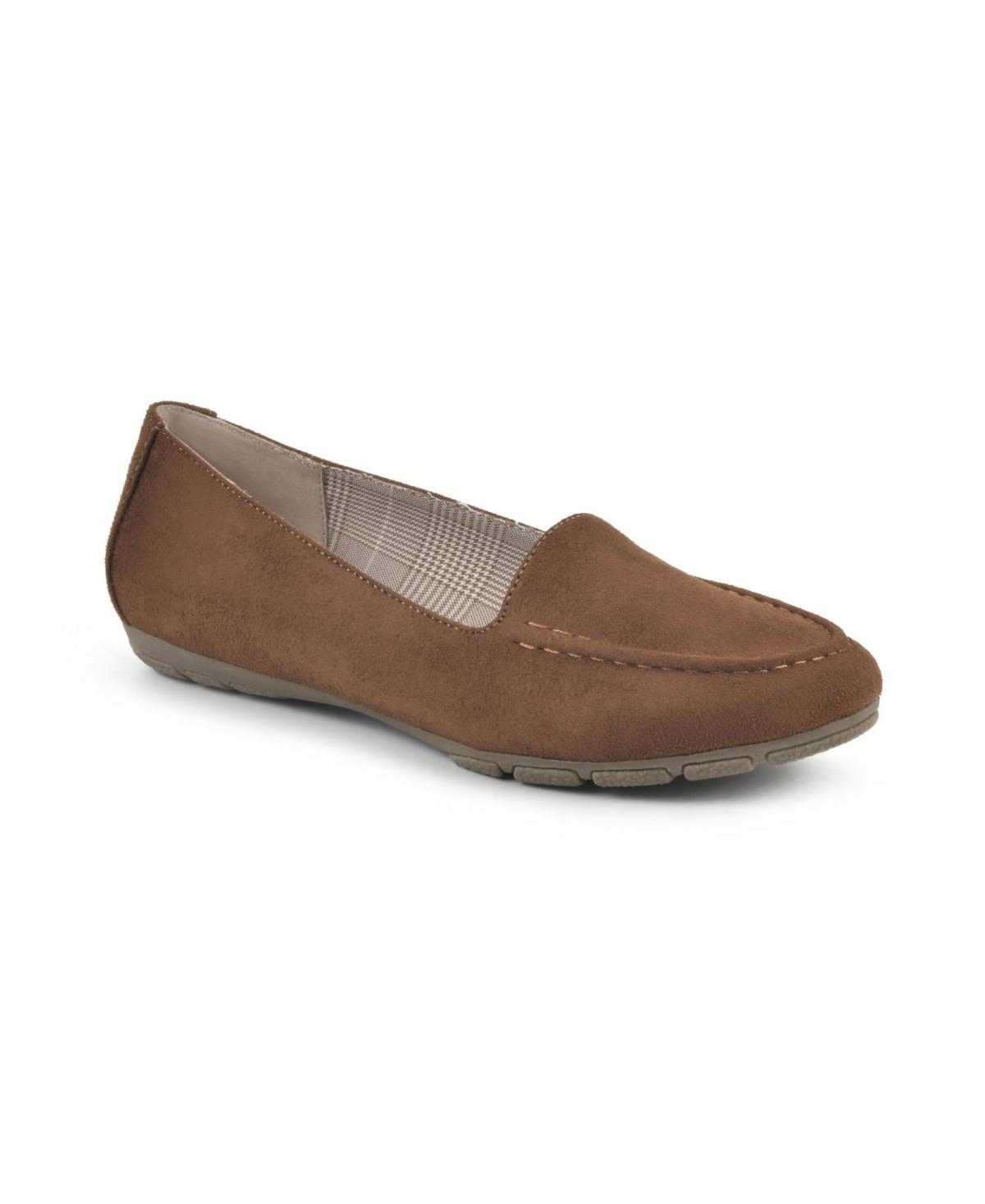 Cliffs by White Mountain Gracefully Smooth) Women's Shoes Product Image