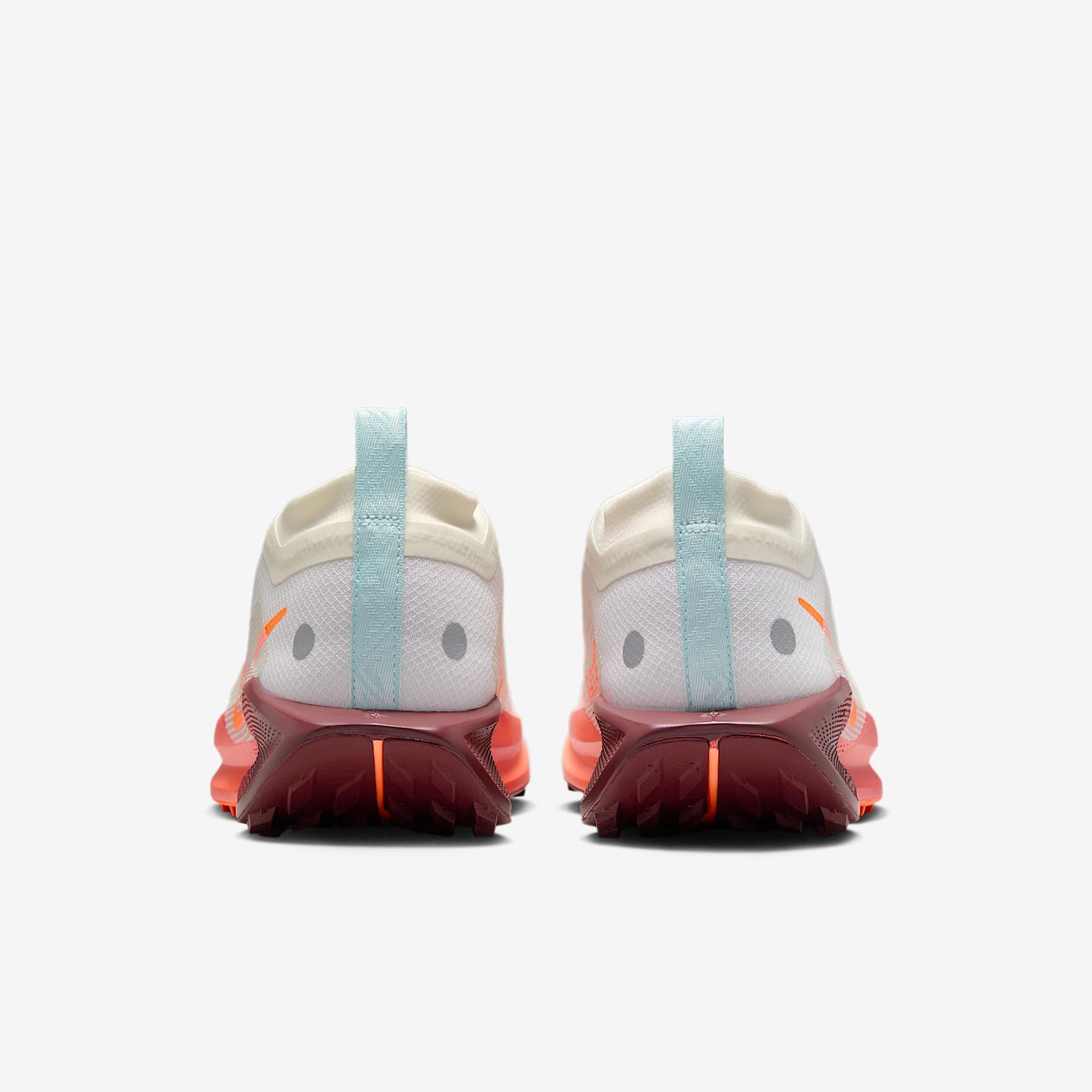 Nike Women's Pegasus Trail 5 GORE-TEX Waterproof Trail Running Shoes Product Image