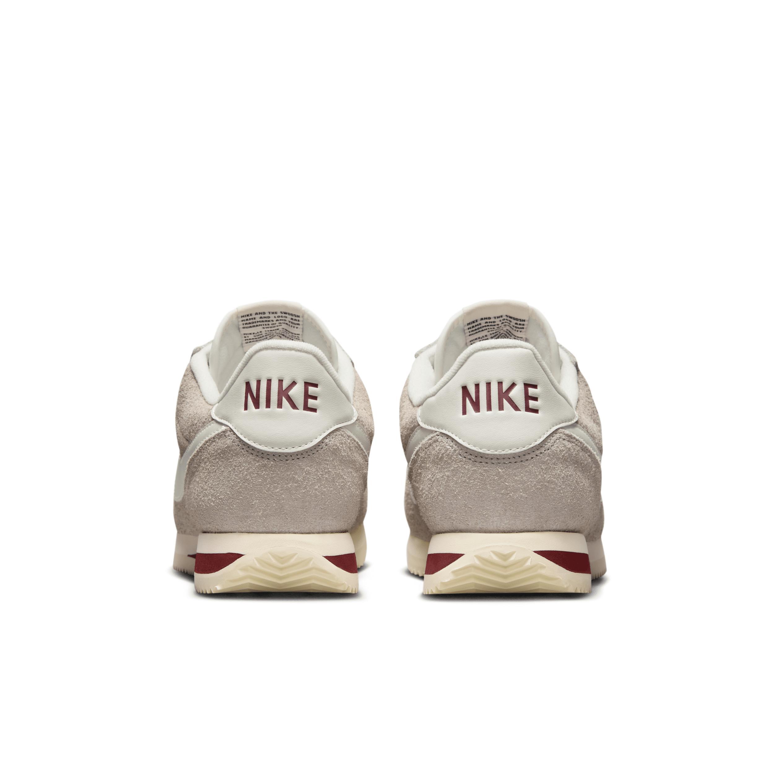Nike Cortez SE Suede Men's Shoes Product Image