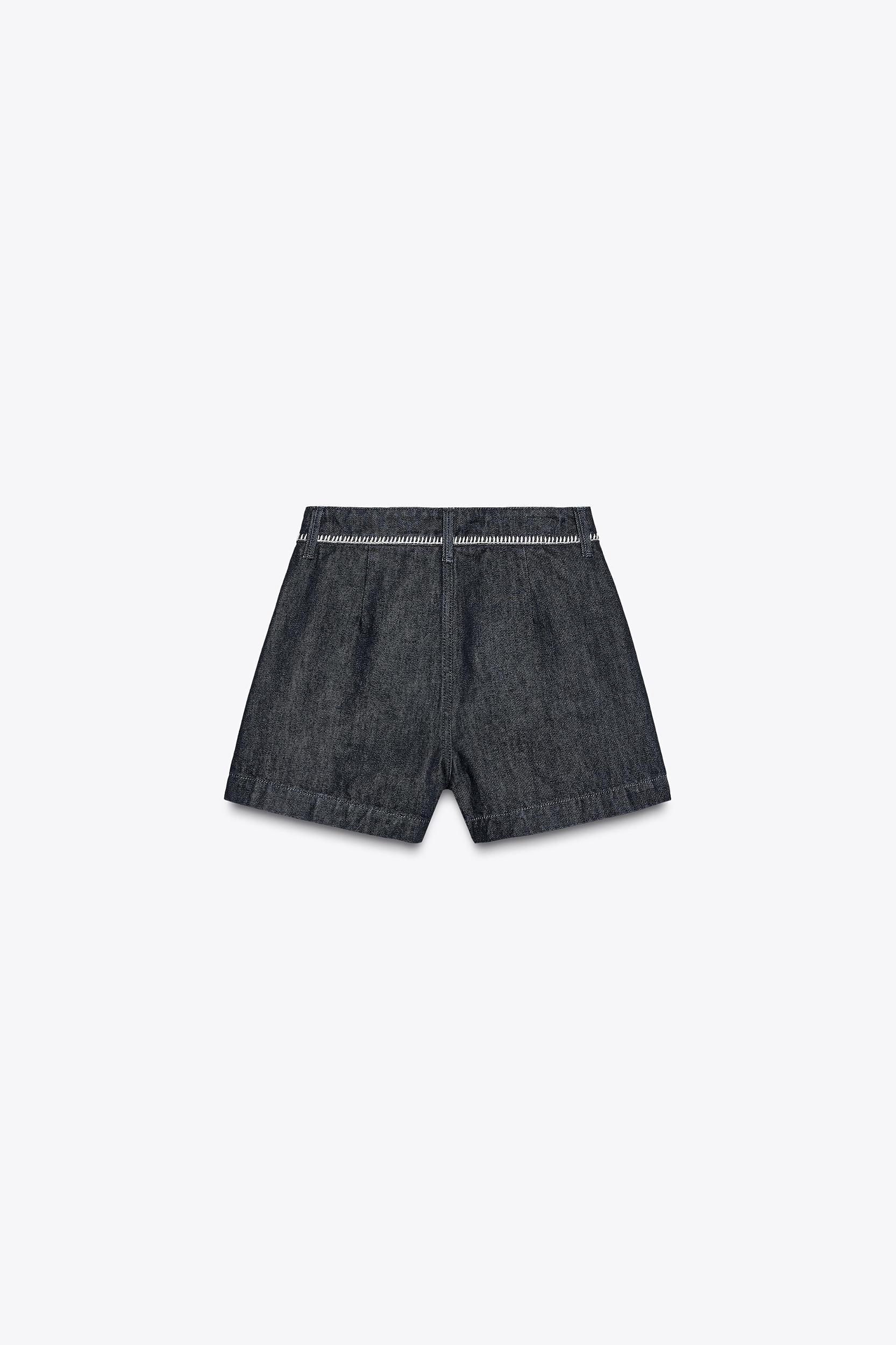 Z1975 EMBROIDERED STITCH DETAIL DENIM SHORTS Product Image