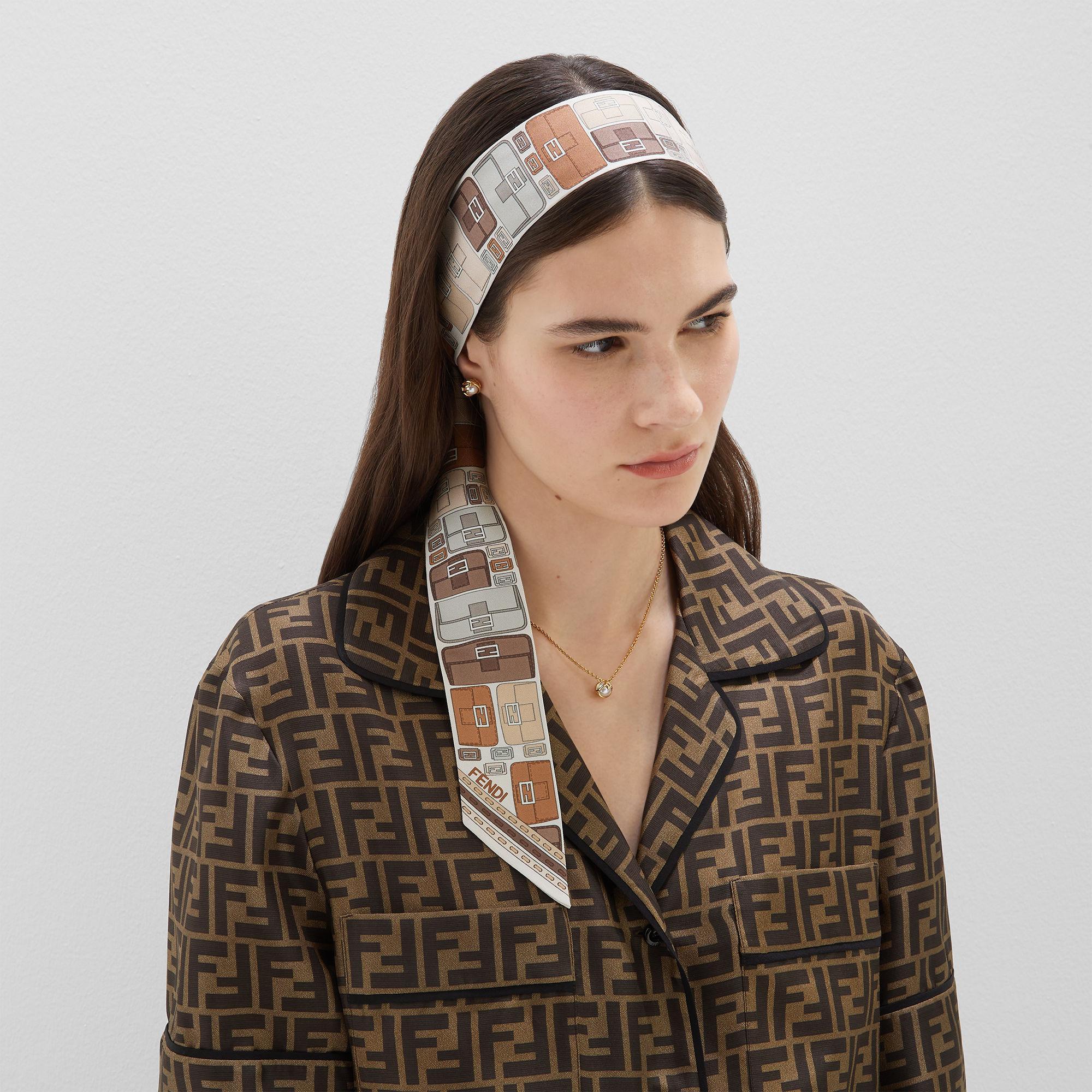 WrappyBeige silk bandeau Product Image