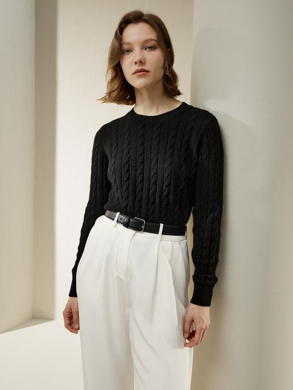 Classic Cable Knit Sweater with Ribbed Edges Product Image