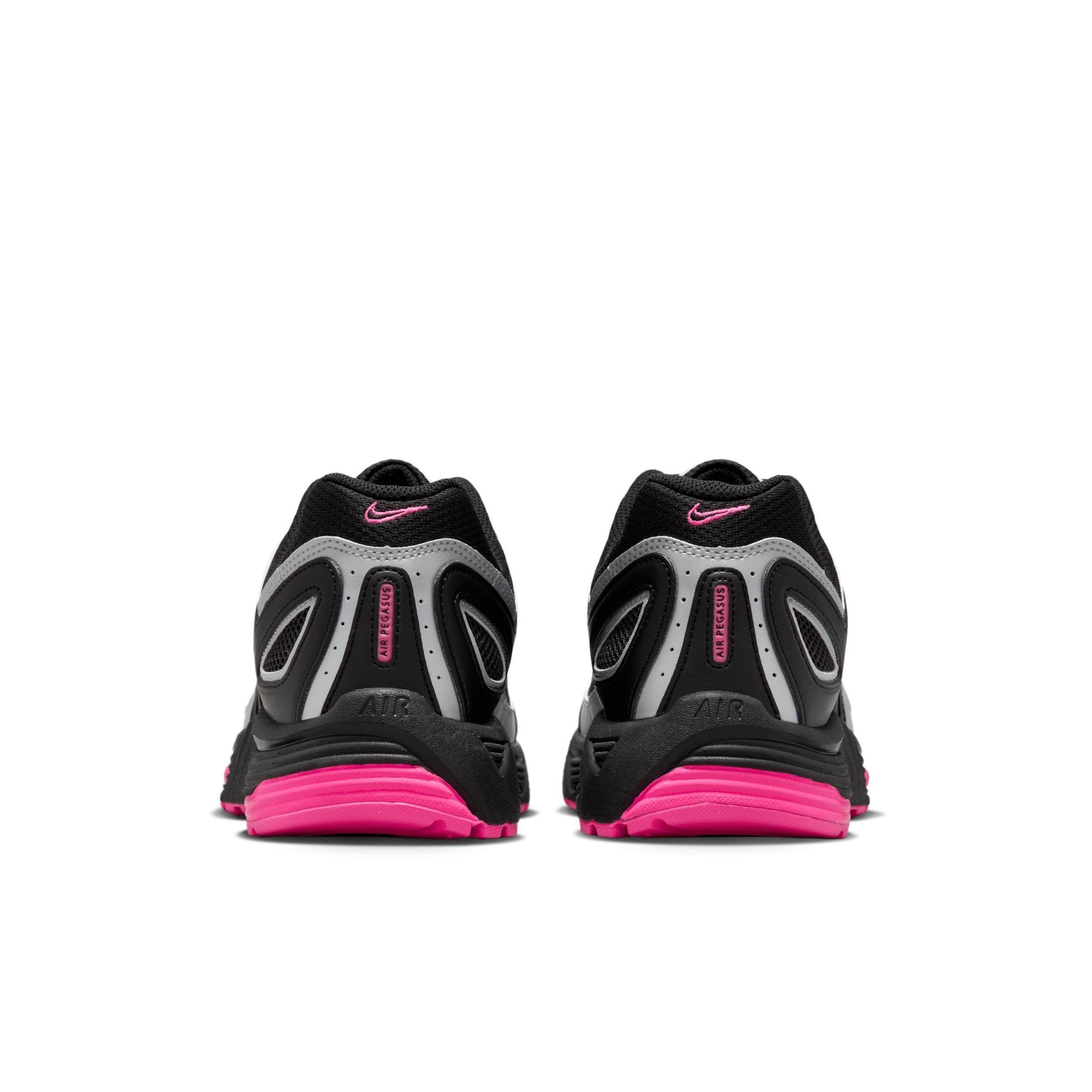 Nike Men's Air Pegasus 2005 Shoes Product Image