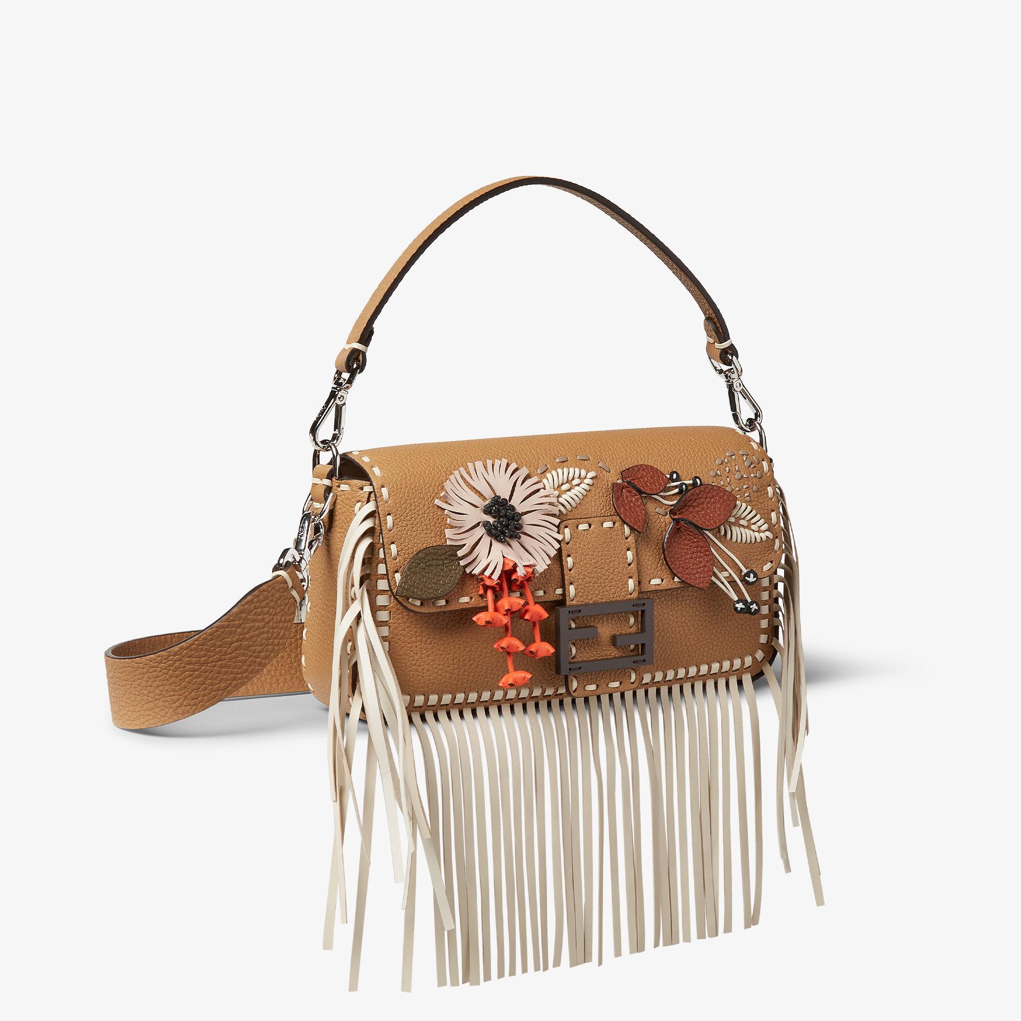 BaguetteCappuccino-colored Selleria bag with floral motifs and 612 hand-sewn stitches Product Image