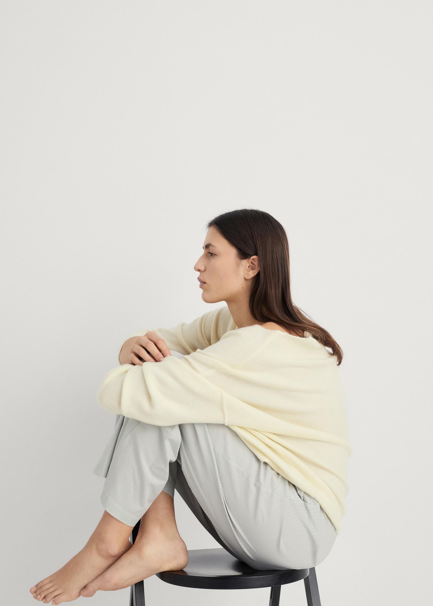 Oversize knit sweater - Women | MANGO USA Product Image