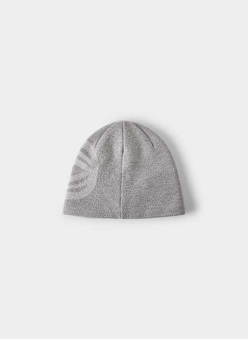 merino wool short skull beanie Product Image