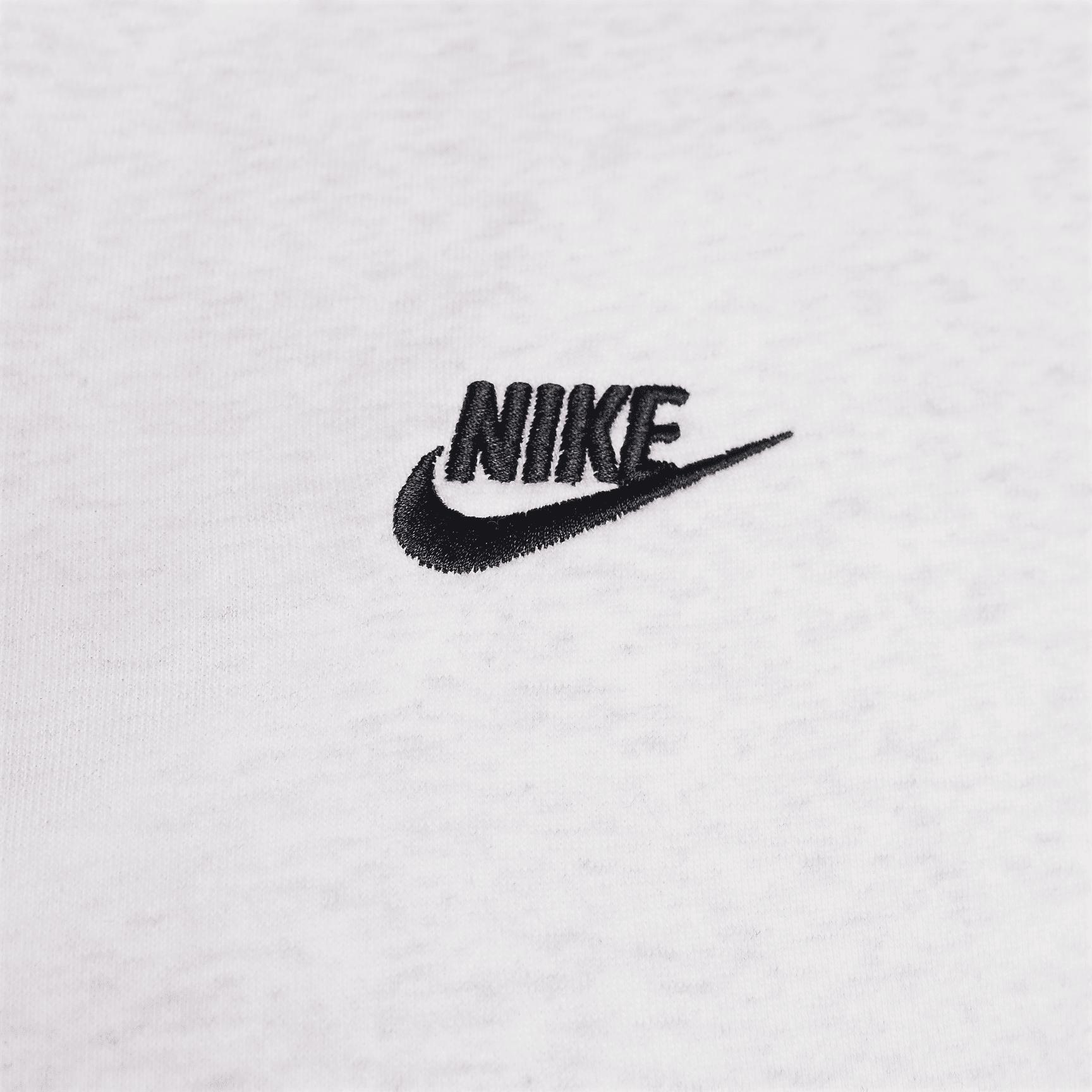 Nike Sportswear Club Fleece Women's Pullover Hoodie (Plus Size) Product Image