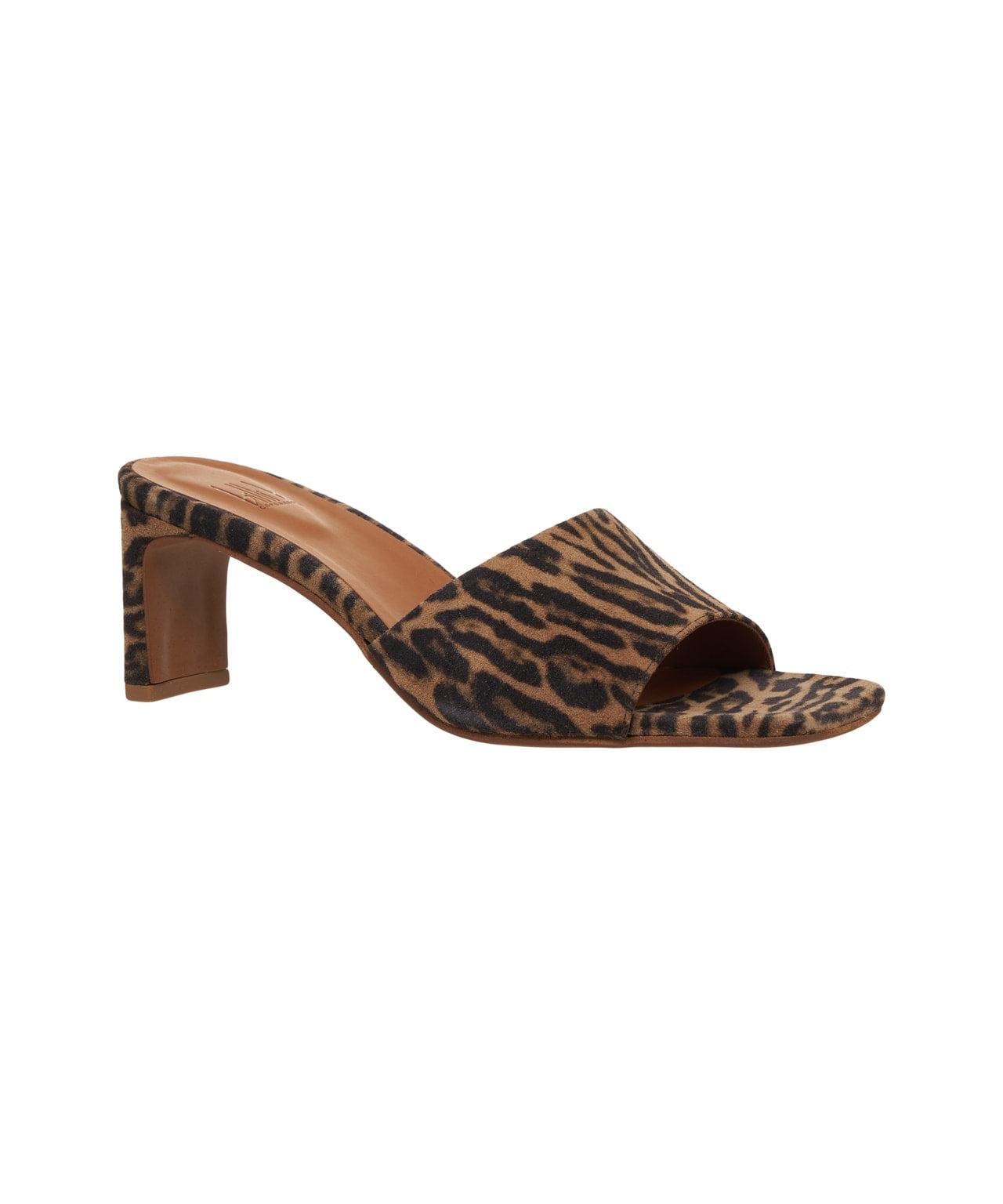 Animal print sabot Product Image